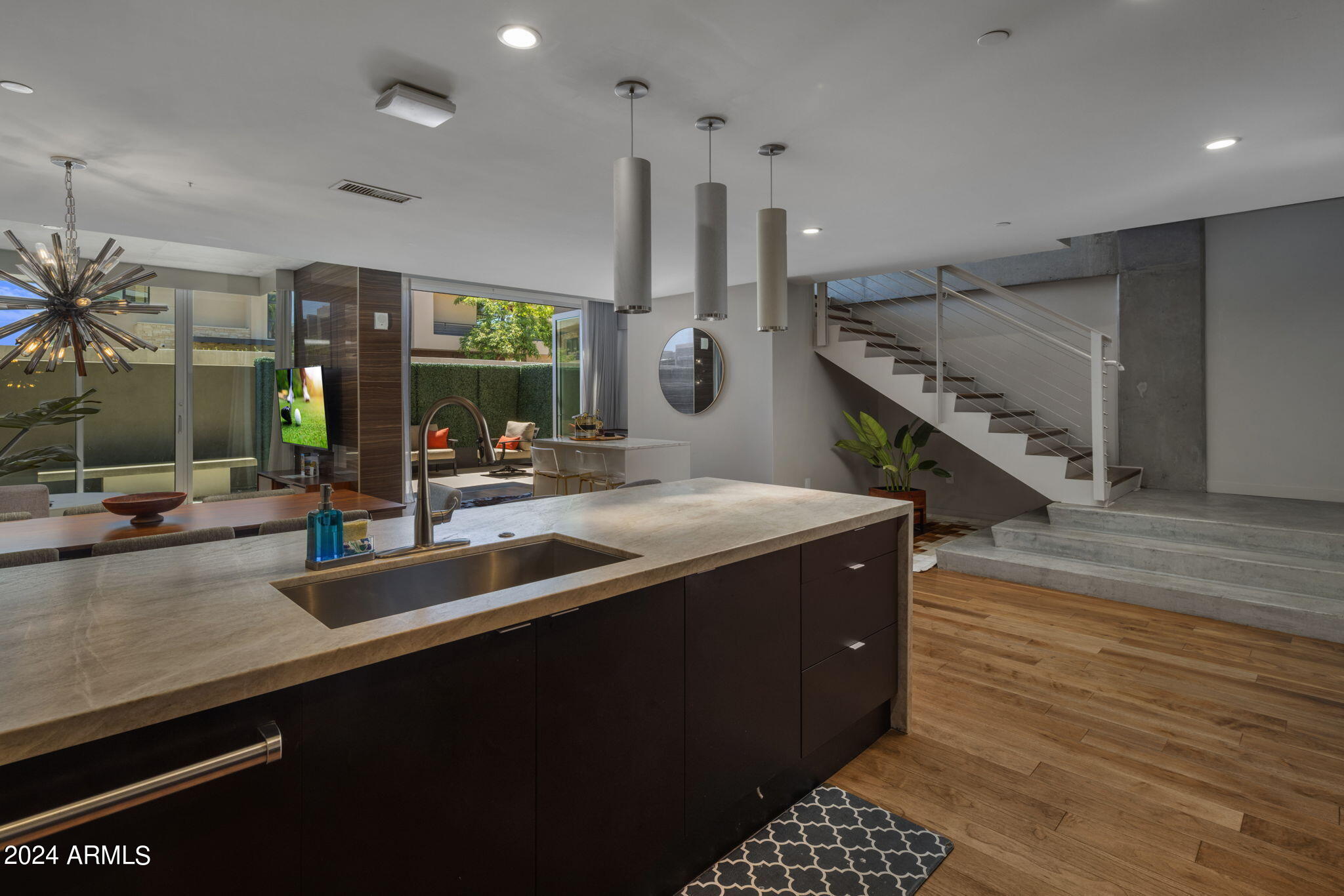 5455 E LINCOLN Drive, 1016