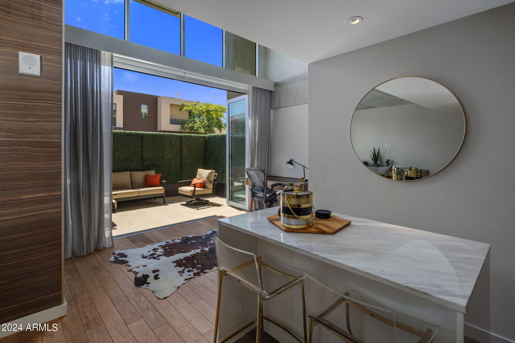 5455 E LINCOLN Drive, 1016