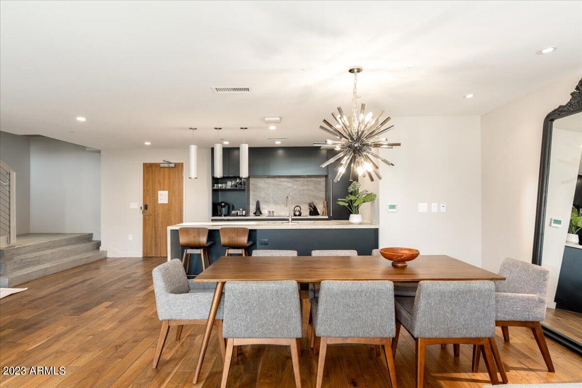 5455 E LINCOLN Drive, 1016