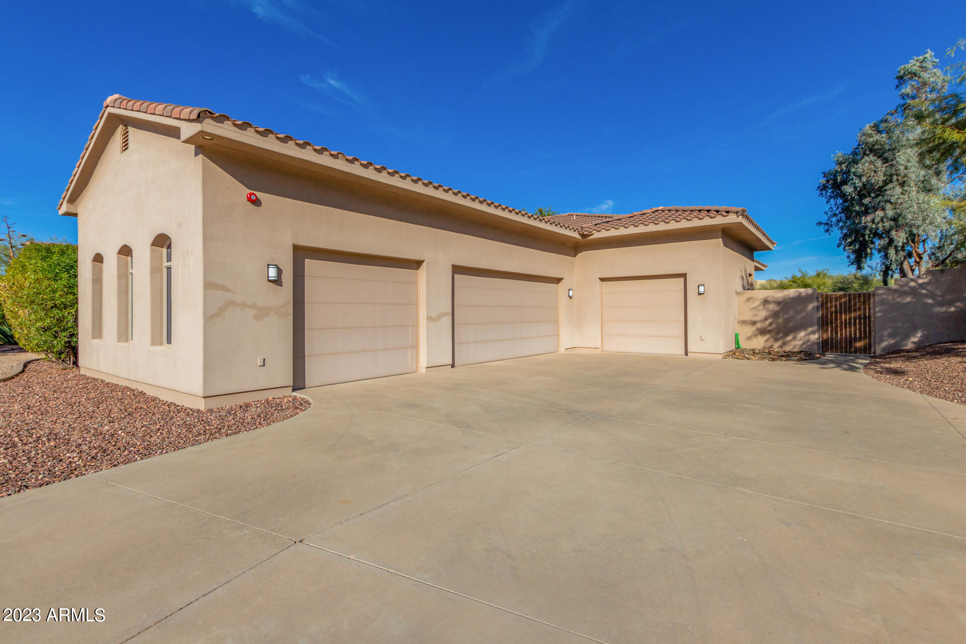 8144 E OLESEN Road