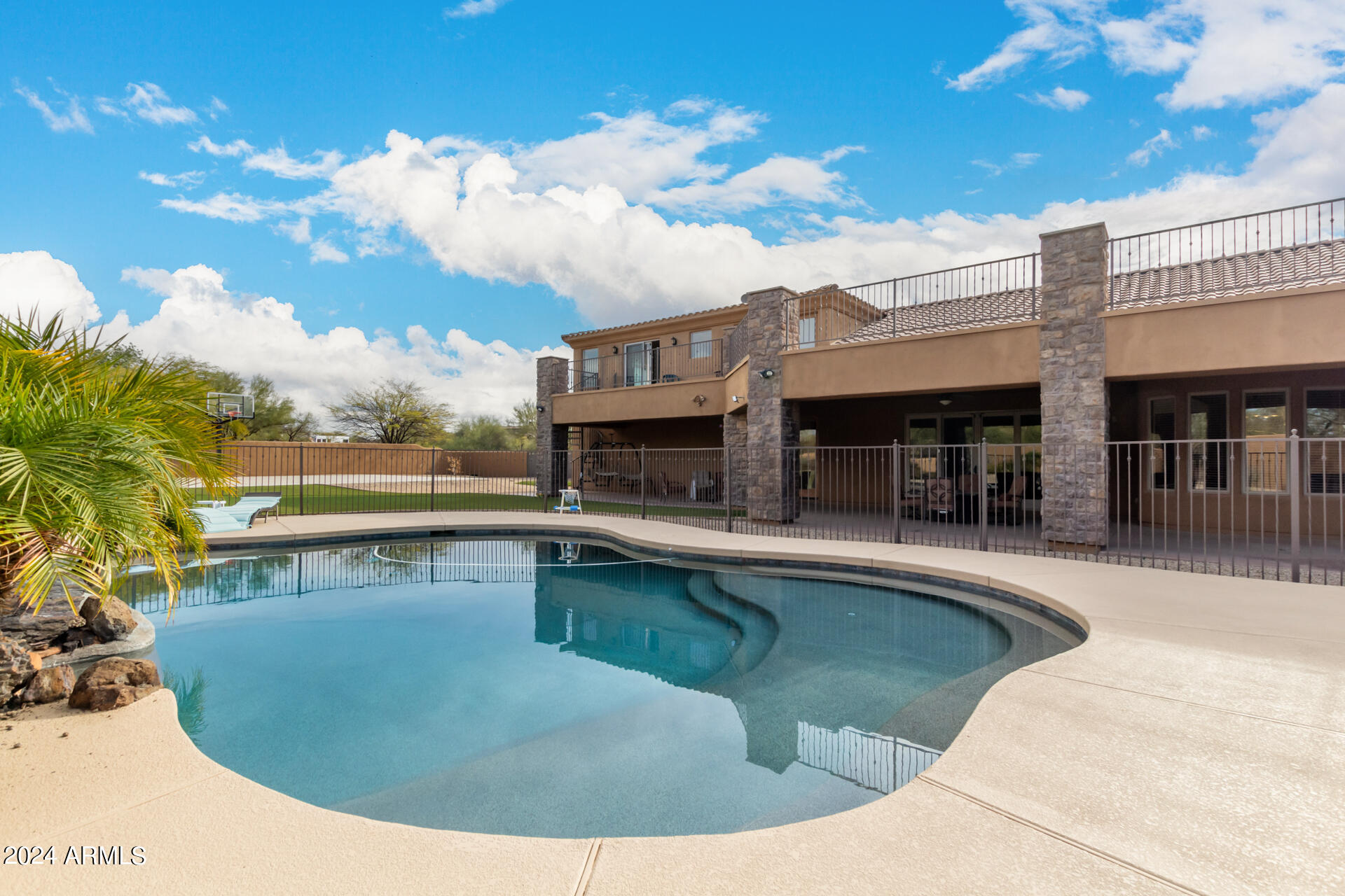 6902 E CALLE DE LAS ESTRELLAS Street