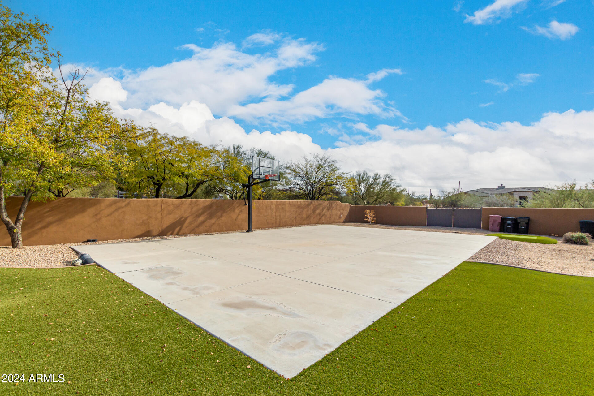 6902 E CALLE DE LAS ESTRELLAS Street