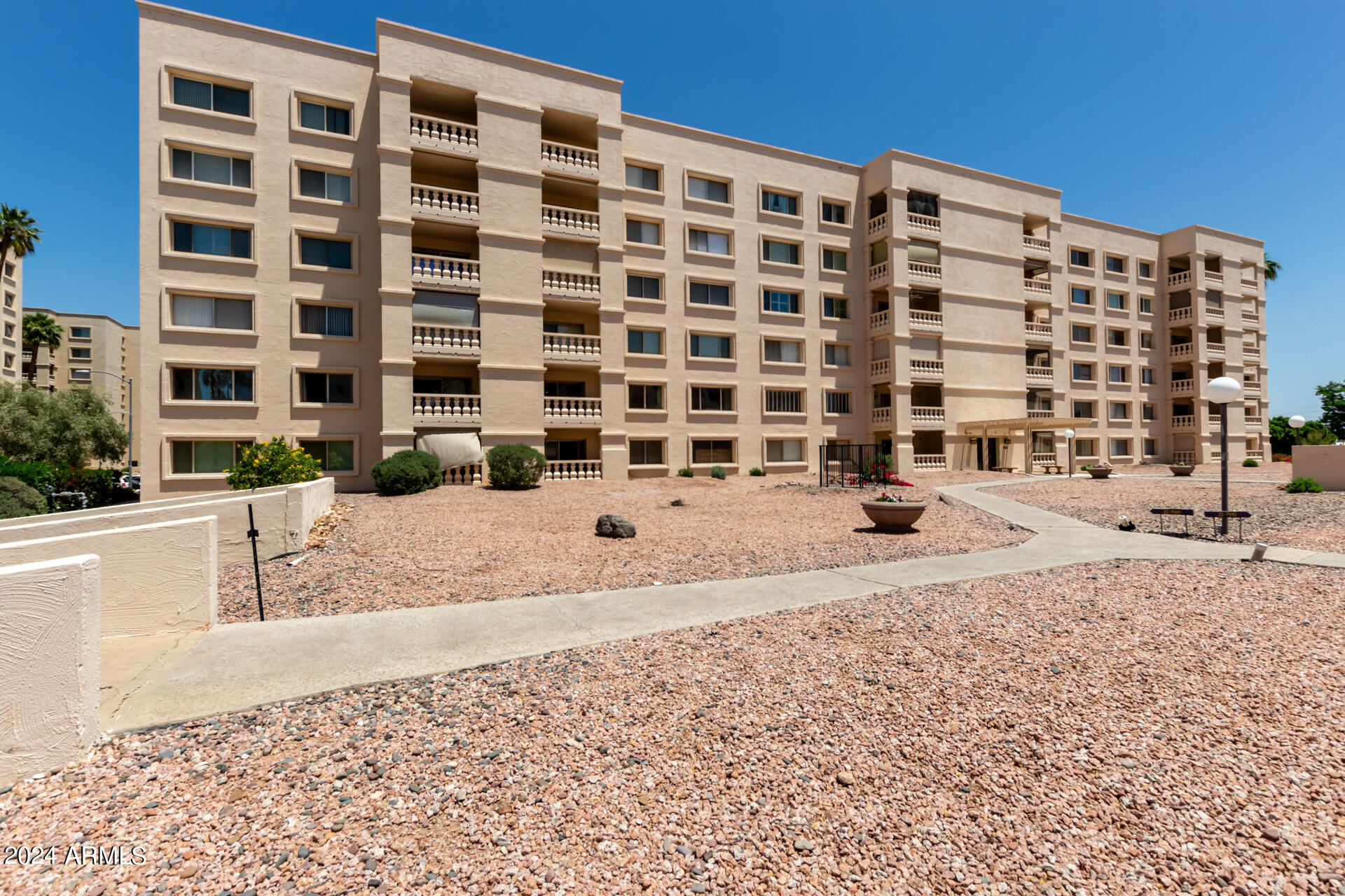 7920 E CAMELBACK Road, 401