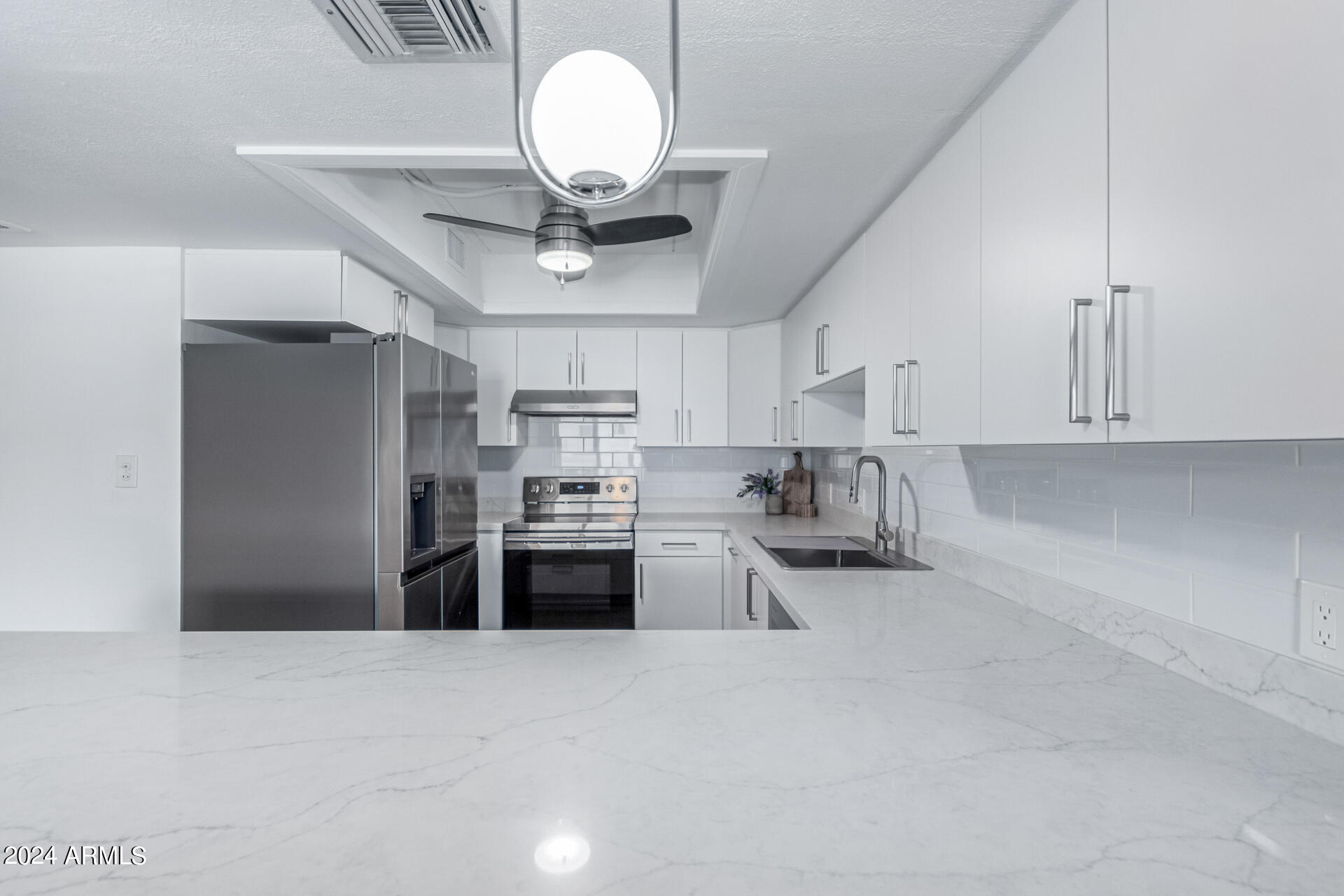 7920 E CAMELBACK Road, 401