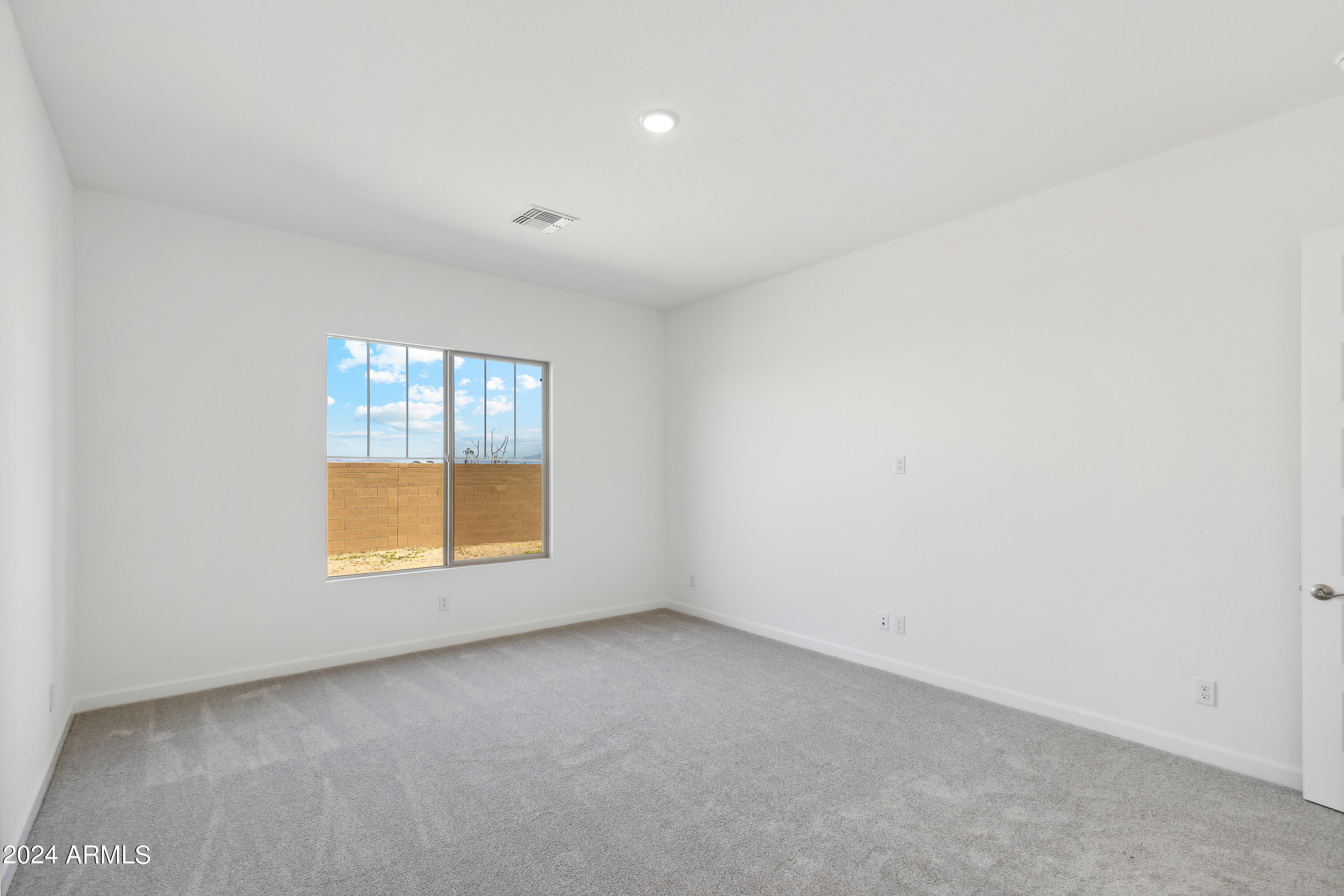 22612 E LORDS Way