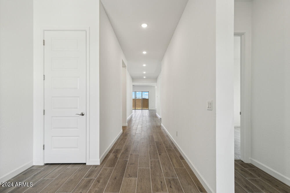 22612 E LORDS Way