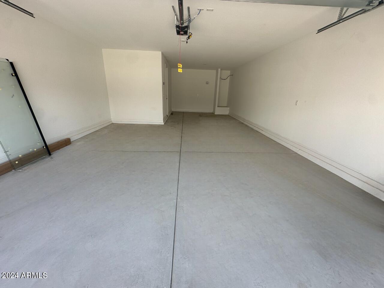 2609 E HOLLYWOOD IKE Avenue