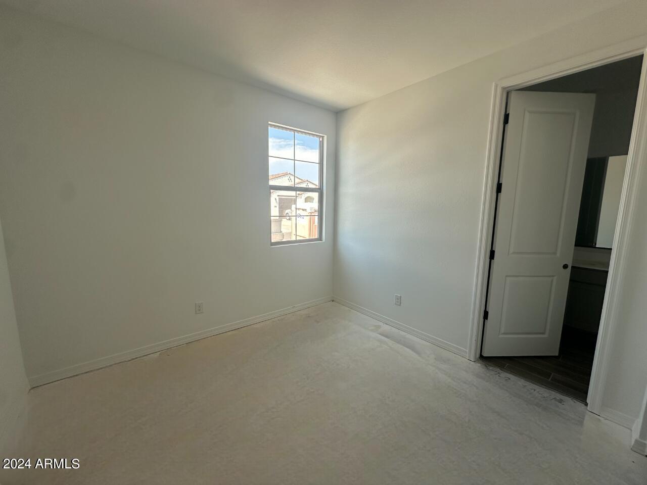 2609 E HOLLYWOOD IKE Avenue