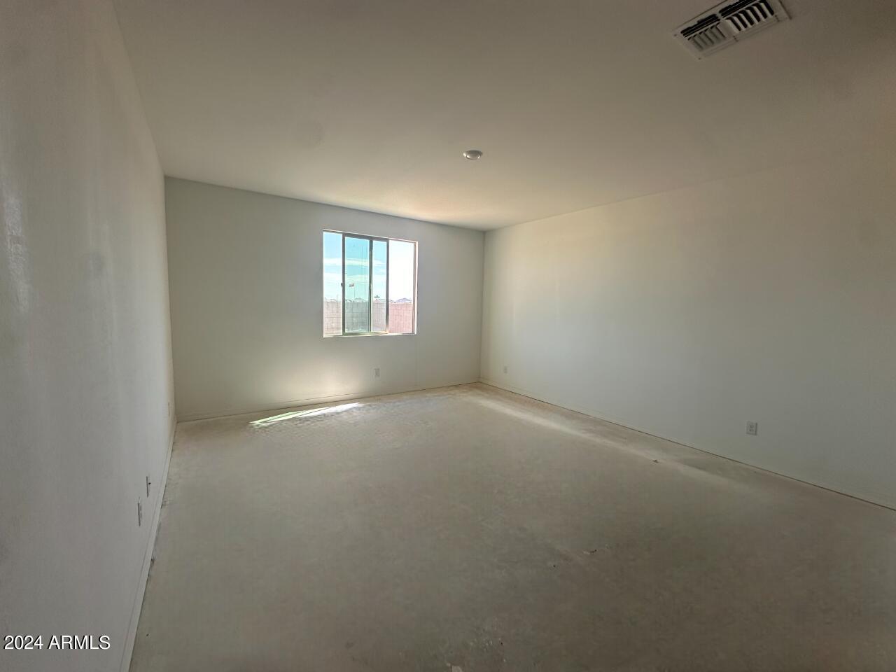 2609 E HOLLYWOOD IKE Avenue