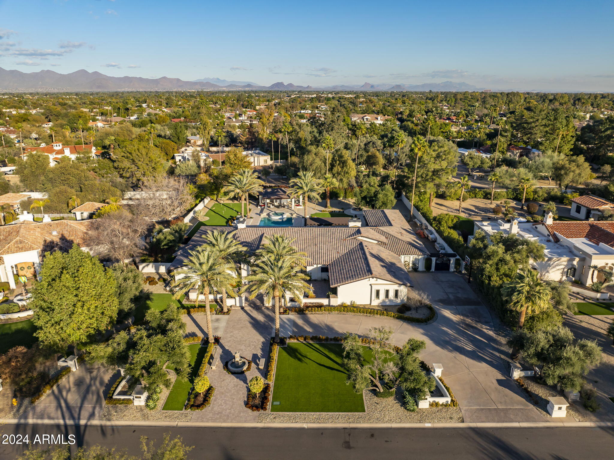 8843 N 63RD Place