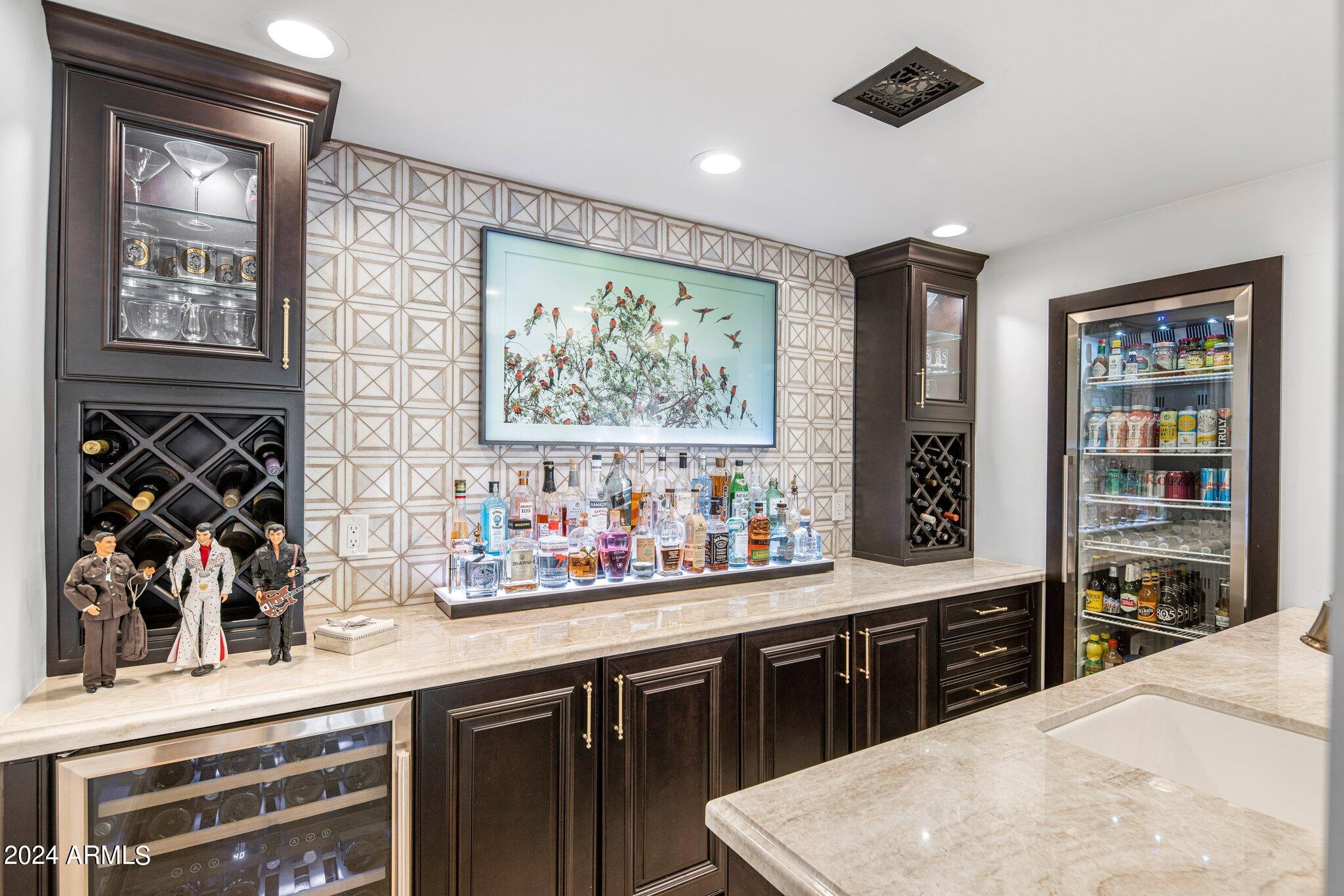 8843 N 63RD Place