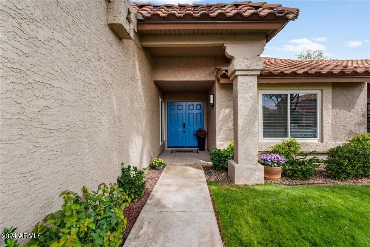 8952 E PALM RIDGE Drive