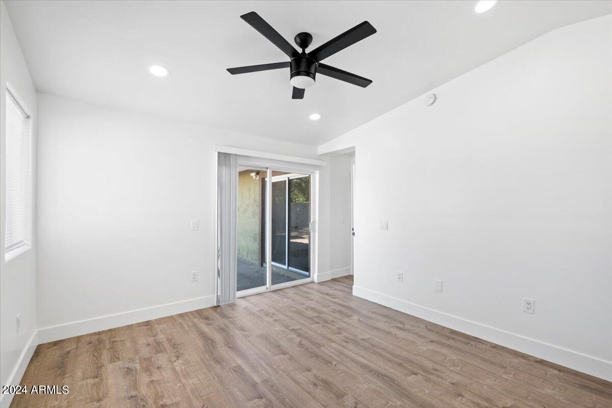 528 W 18TH Street