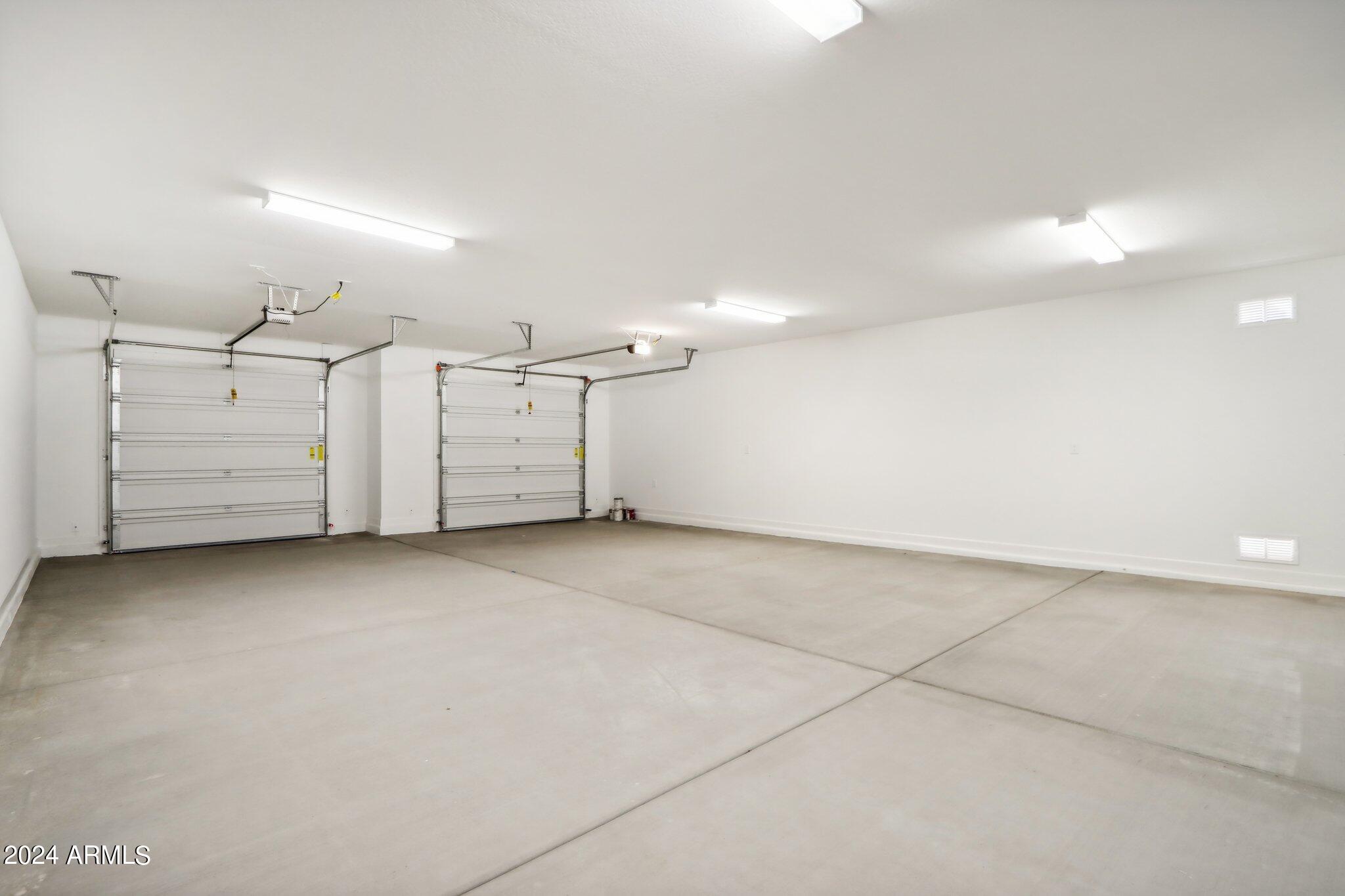 7704 W TETHER Trail