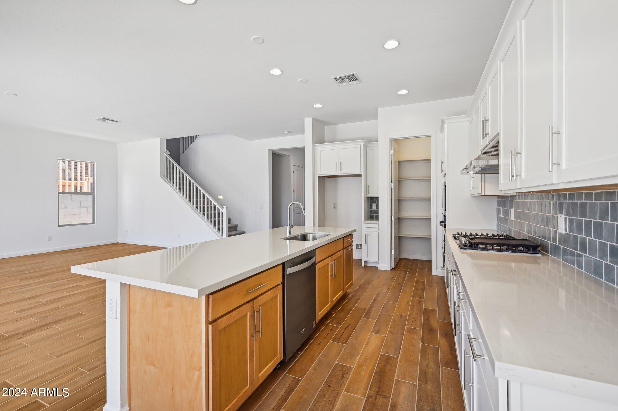 11507 E UTAH Avenue