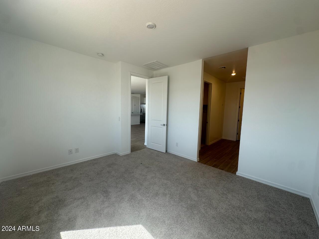 2415 E WAGON WHEEL Lane