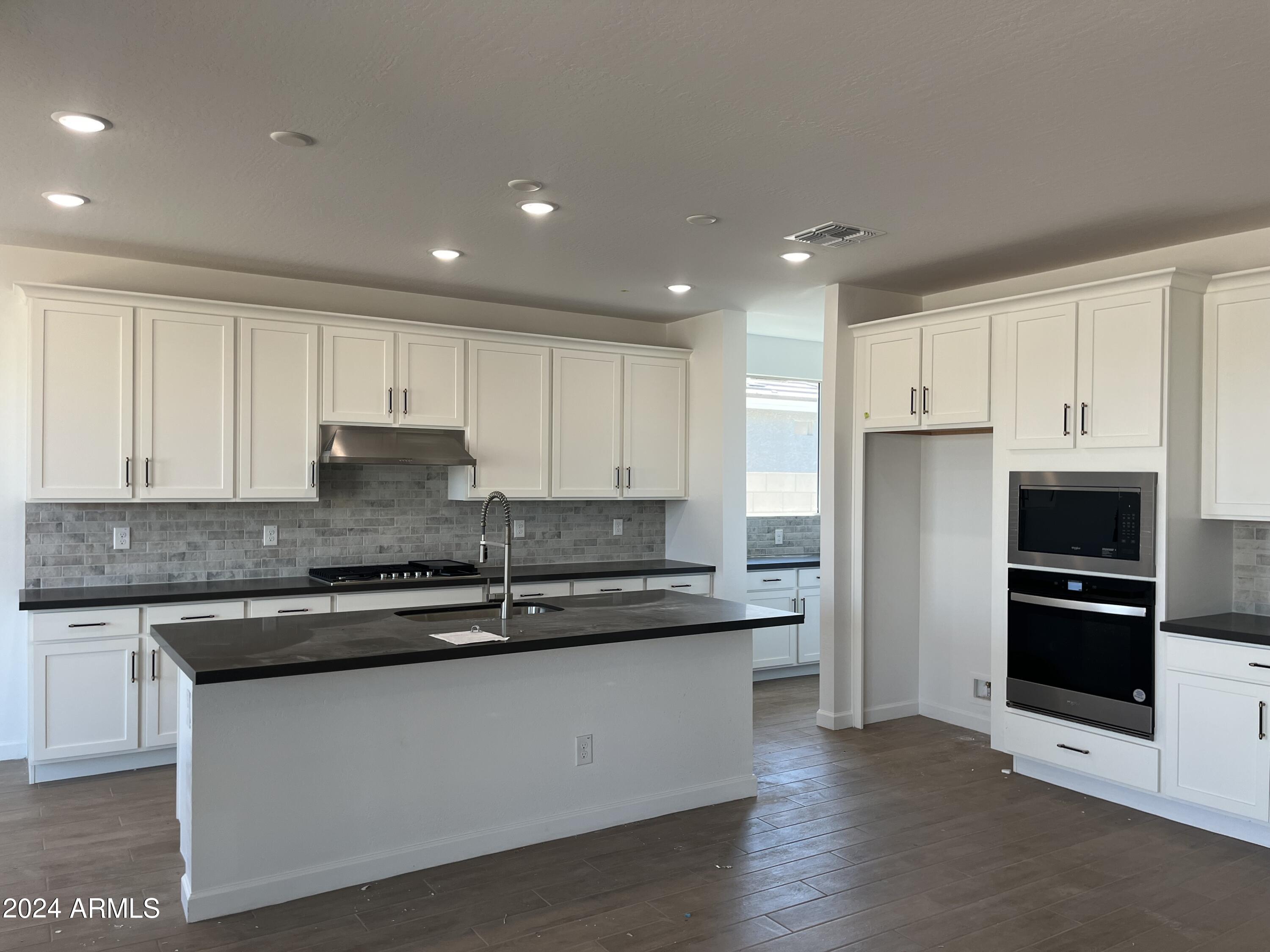 7694 W TETHER Trail