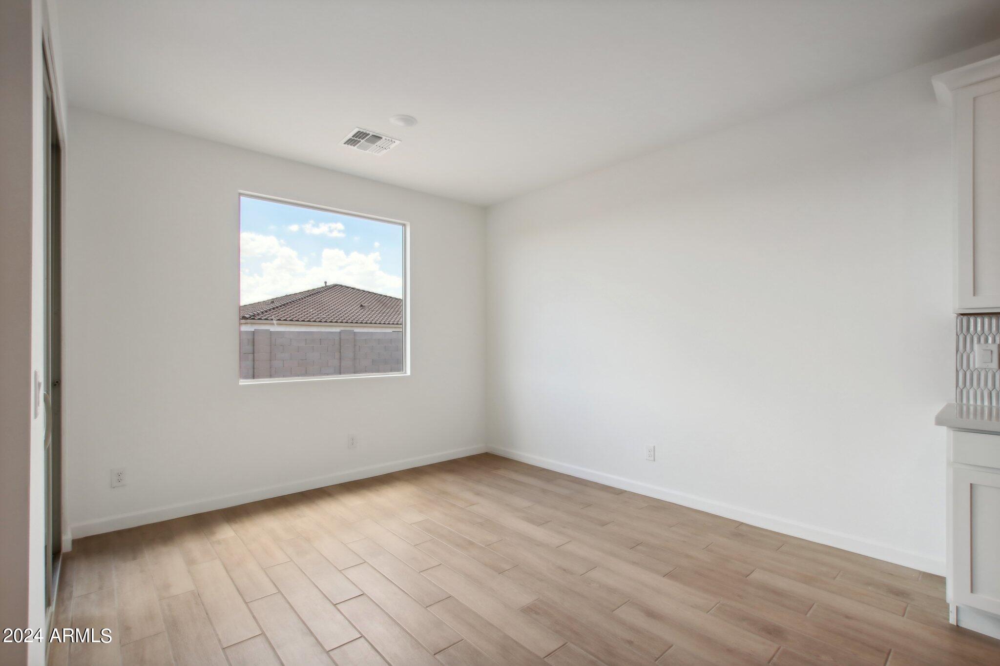 7709 W TETHER Trail