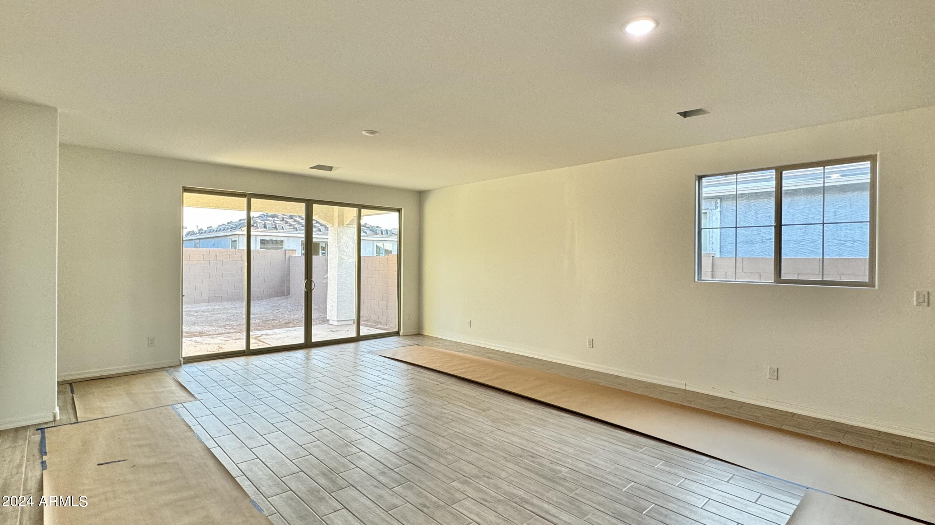 22891 E LORDS Way