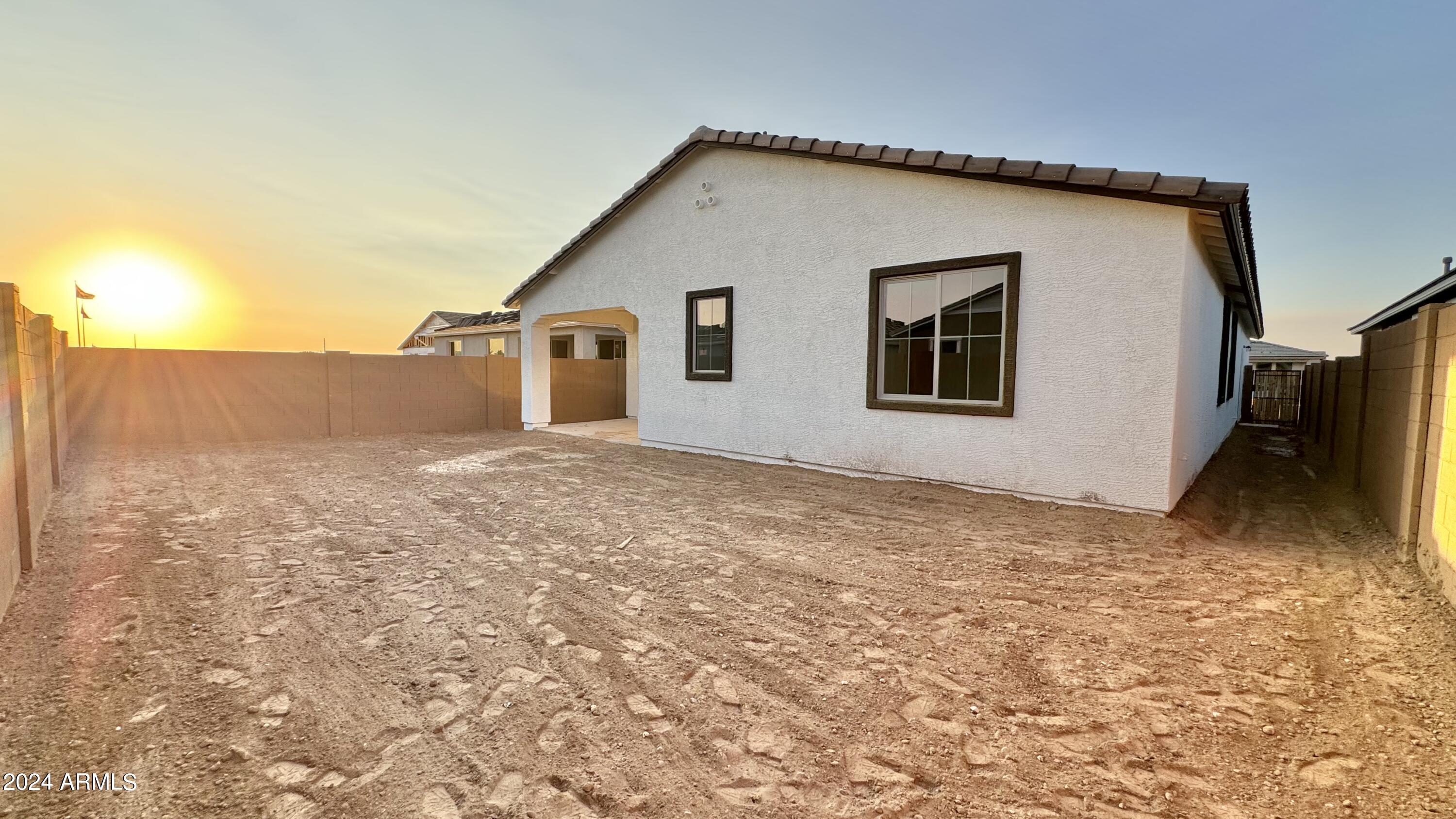 22891 E LORDS Way