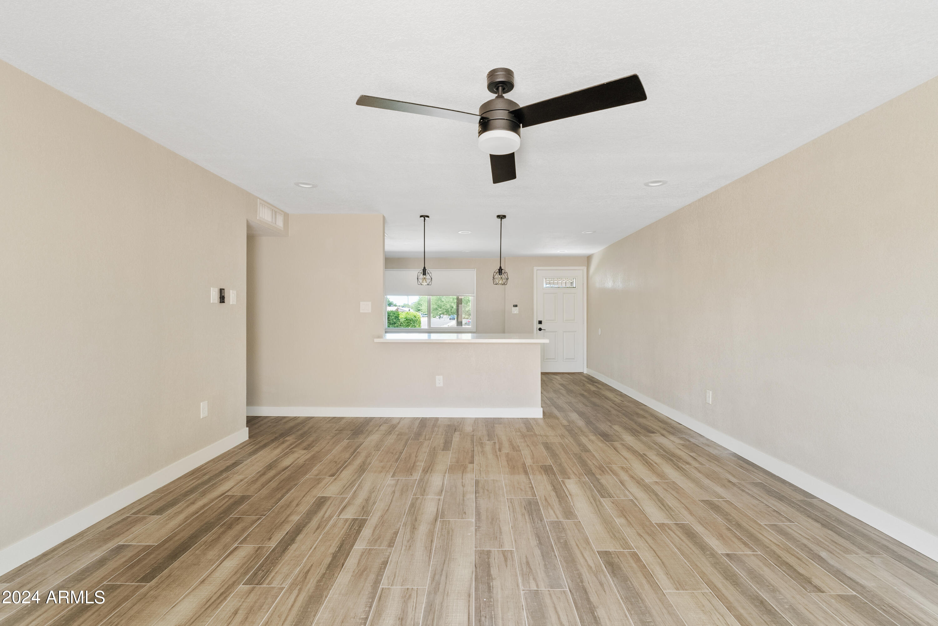 13827 N 37TH Place