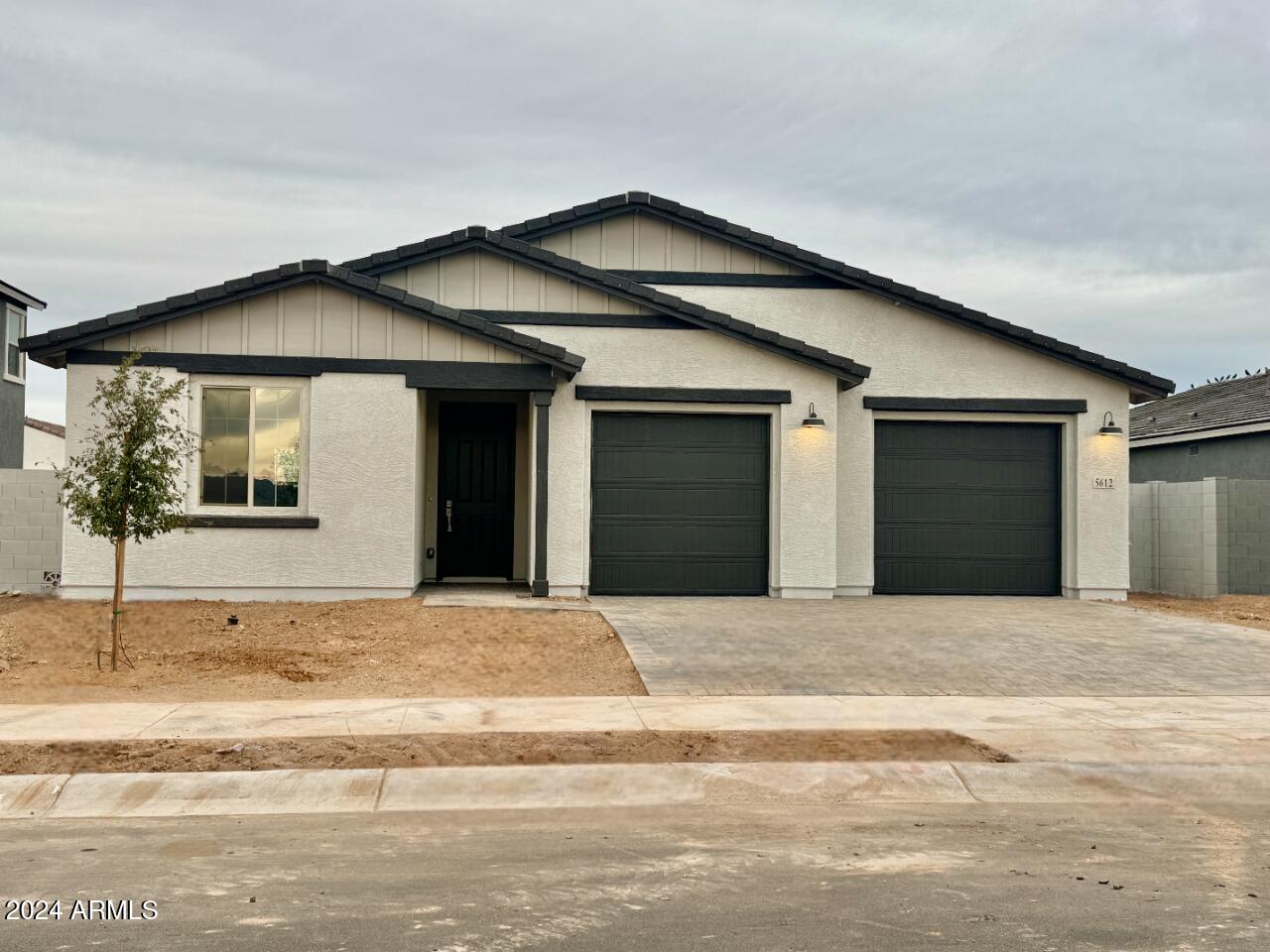 5612 W PASEO Way