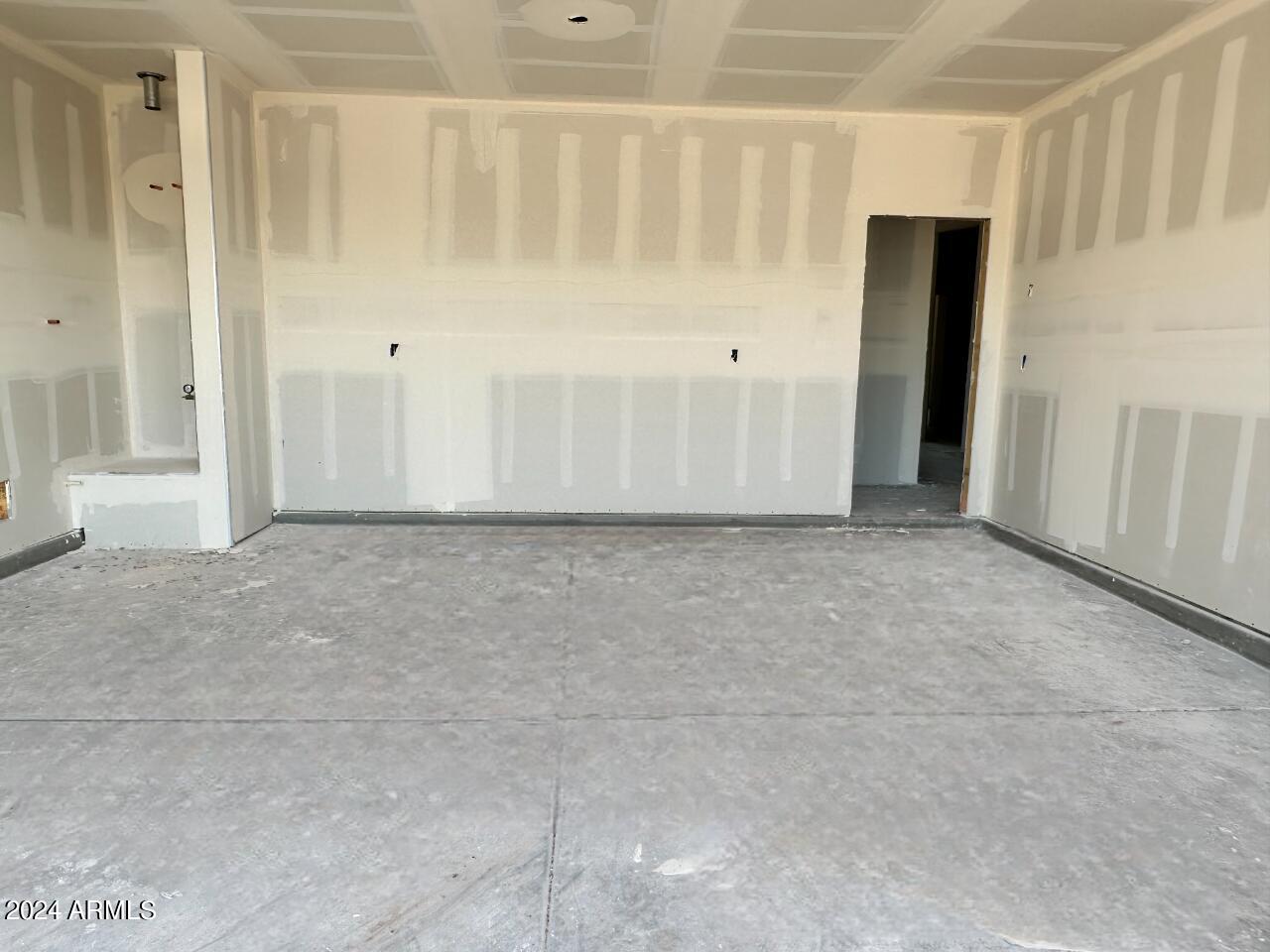 5523 W MCNEIL Street