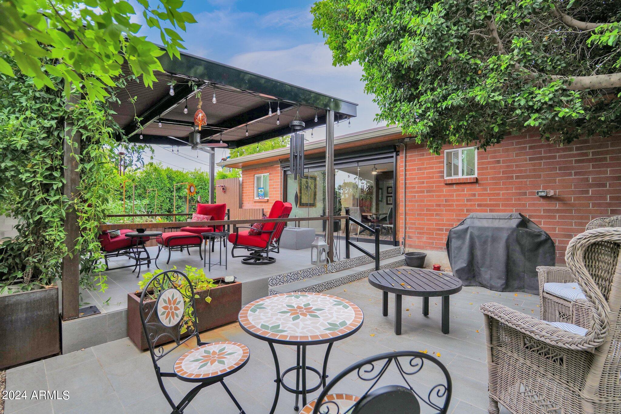 3408 N 81ST Street