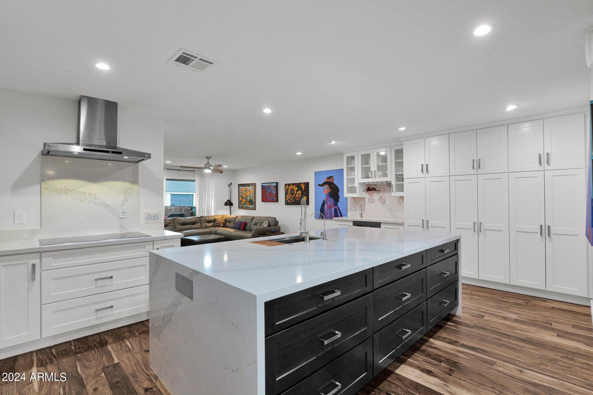 3408 N 81ST Street