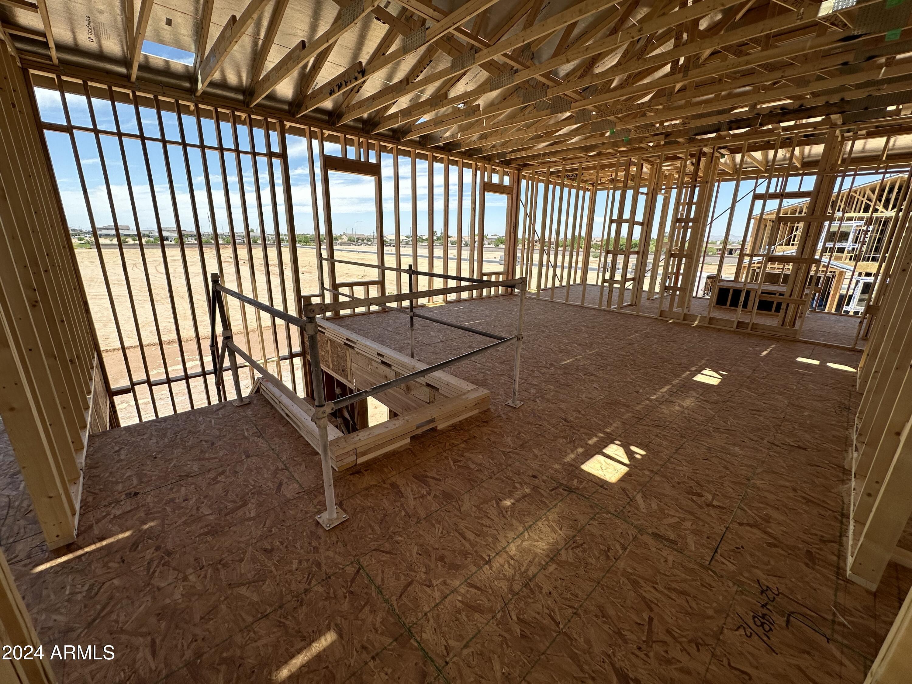 11504 E UTOPIA Avenue