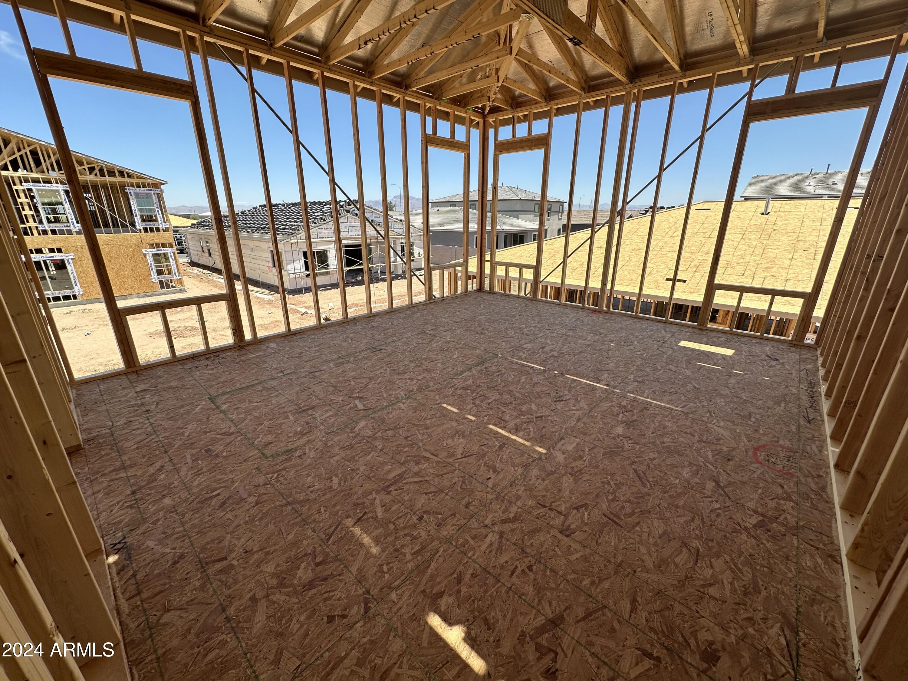 11504 E UTOPIA Avenue