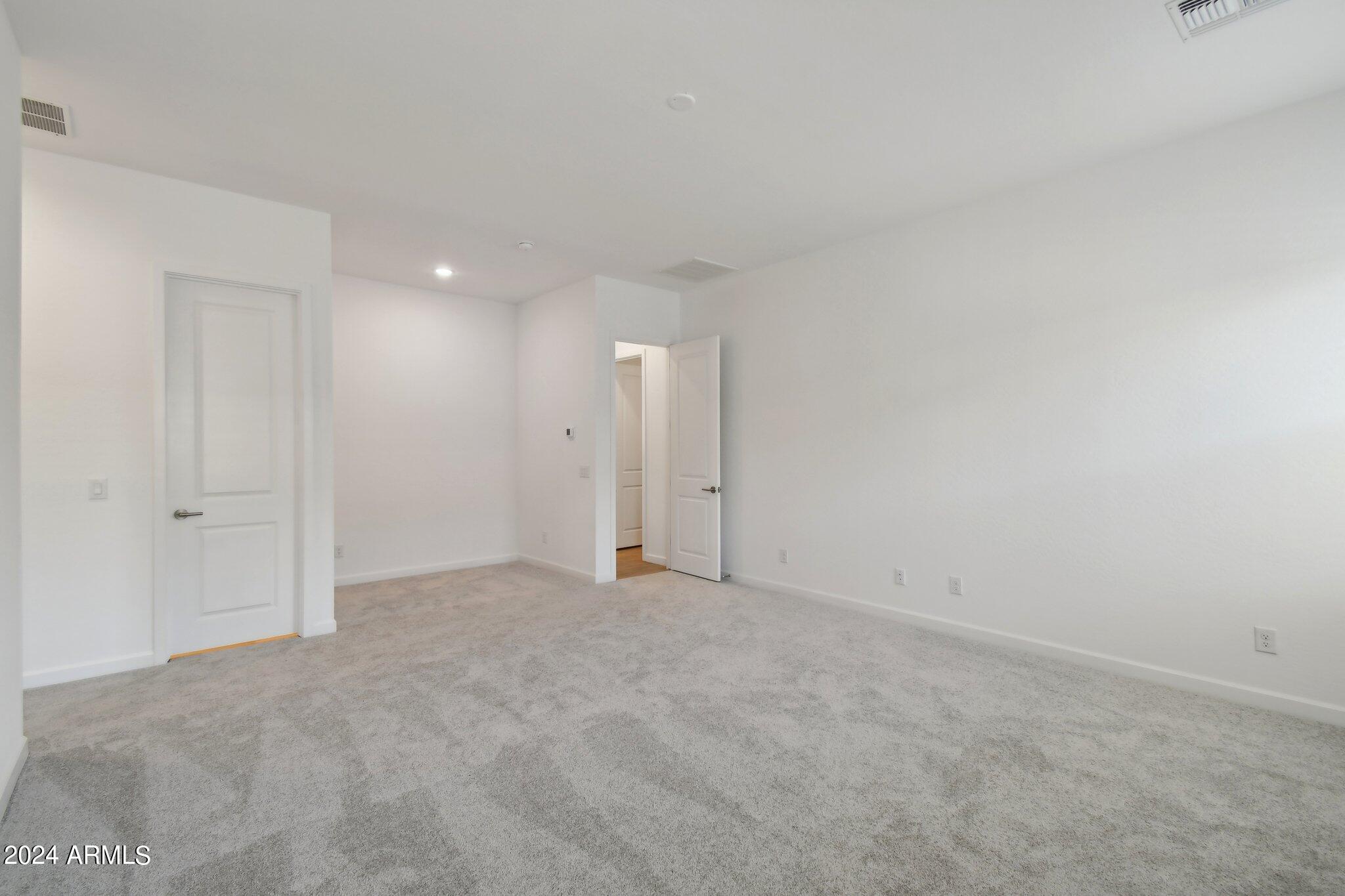11516 E UTOPIA Avenue
