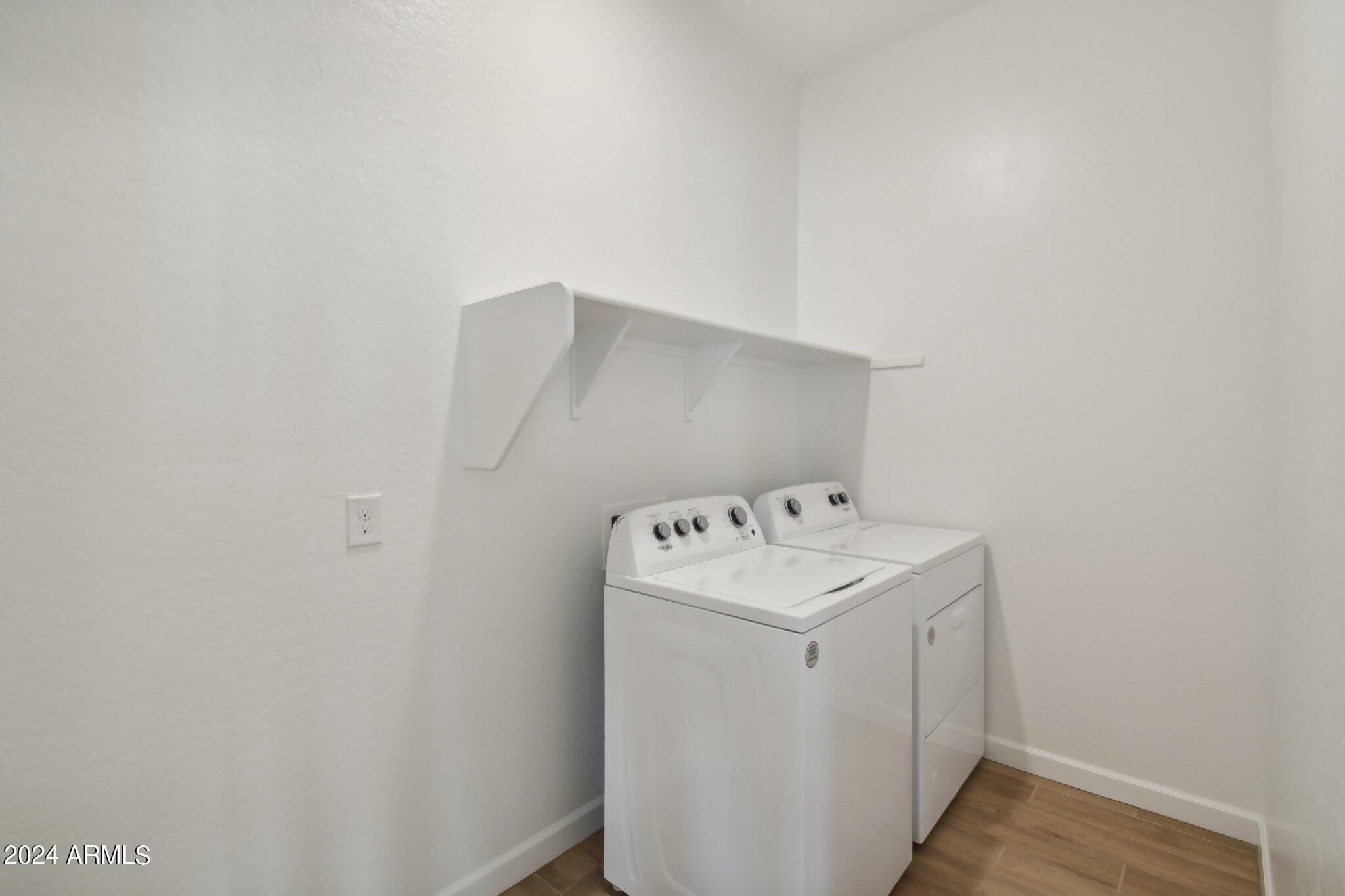 11516 E UTOPIA Avenue