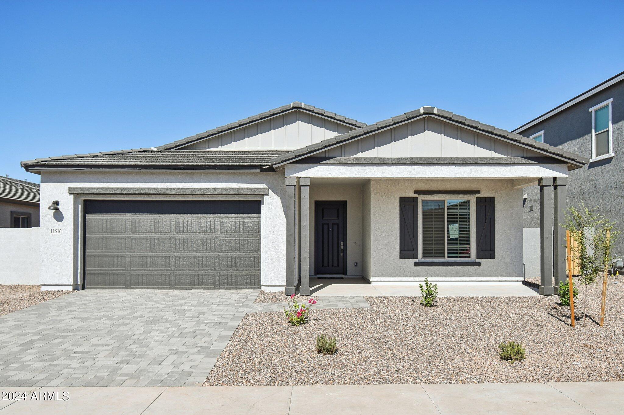11516 E UTOPIA Avenue