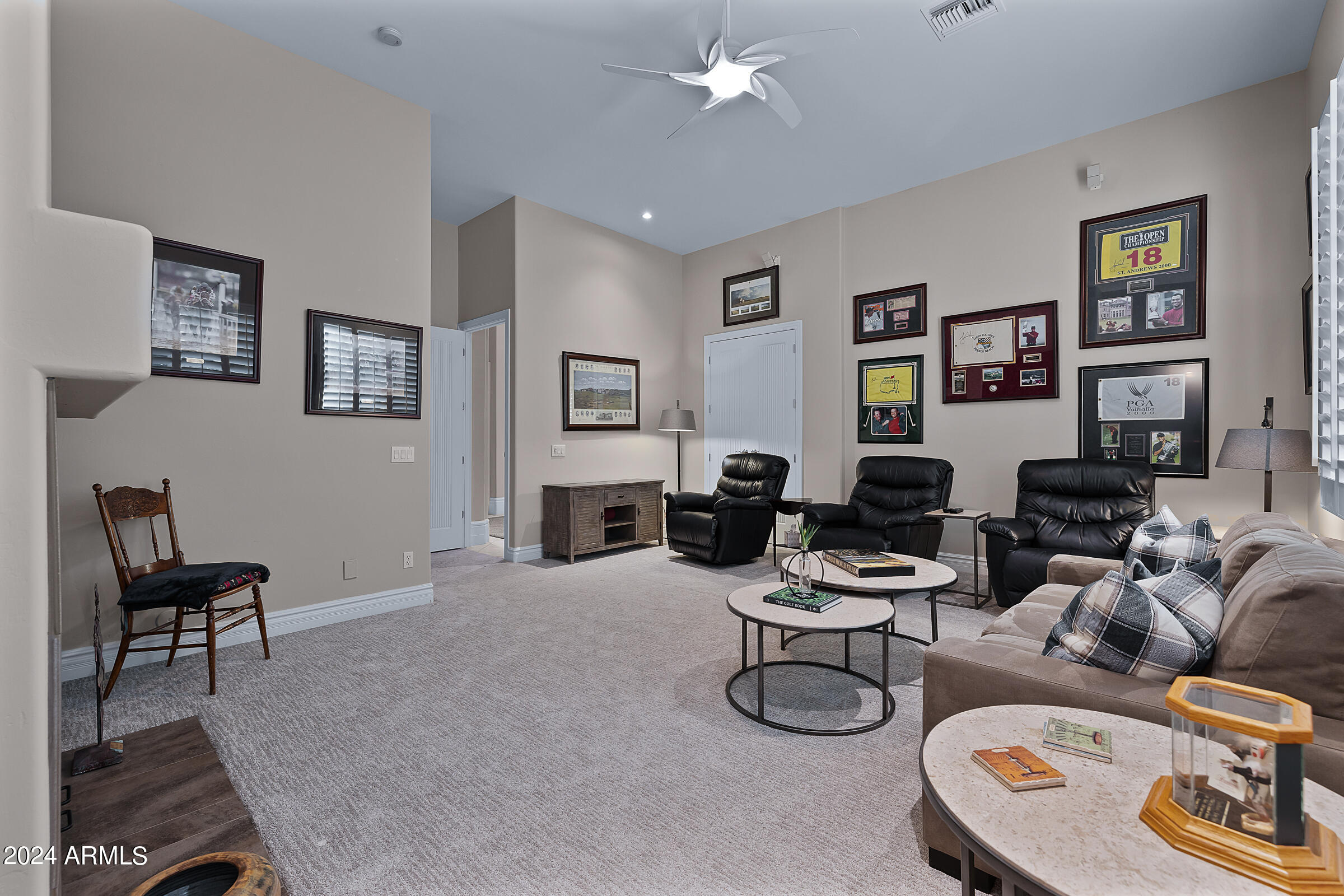 103 W MACAW Drive