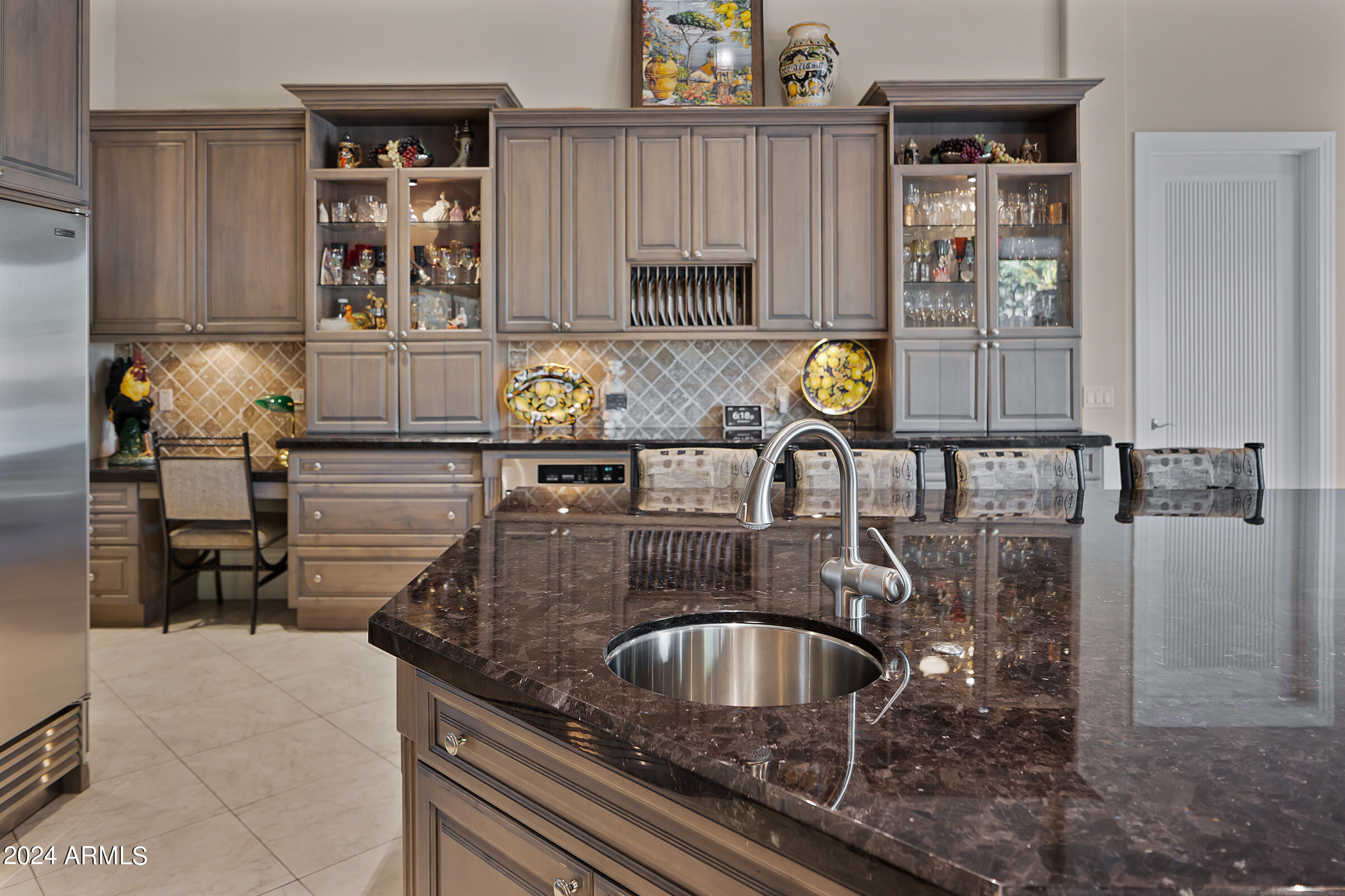 103 W MACAW Drive