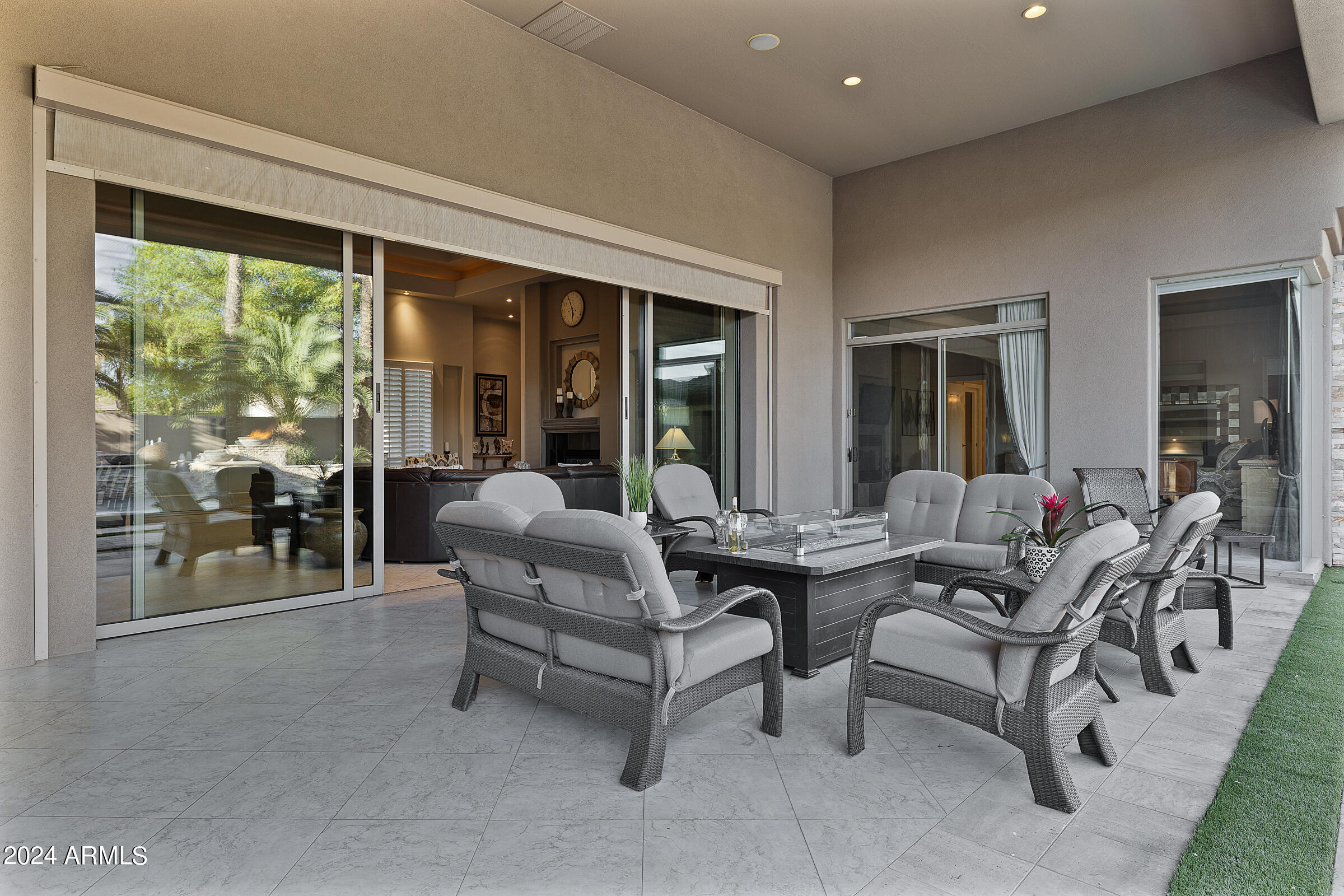 103 W MACAW Drive