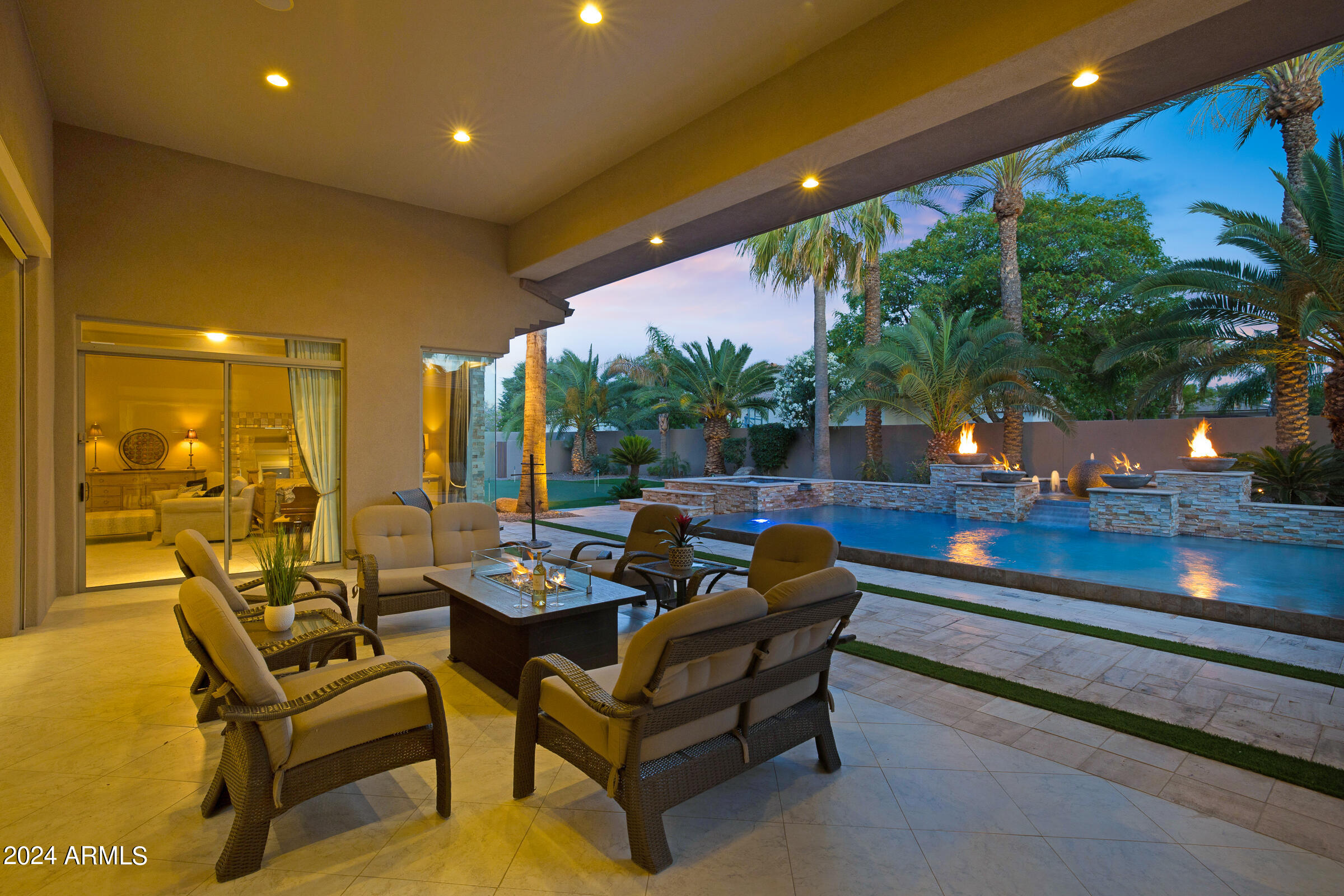 103 W MACAW Drive