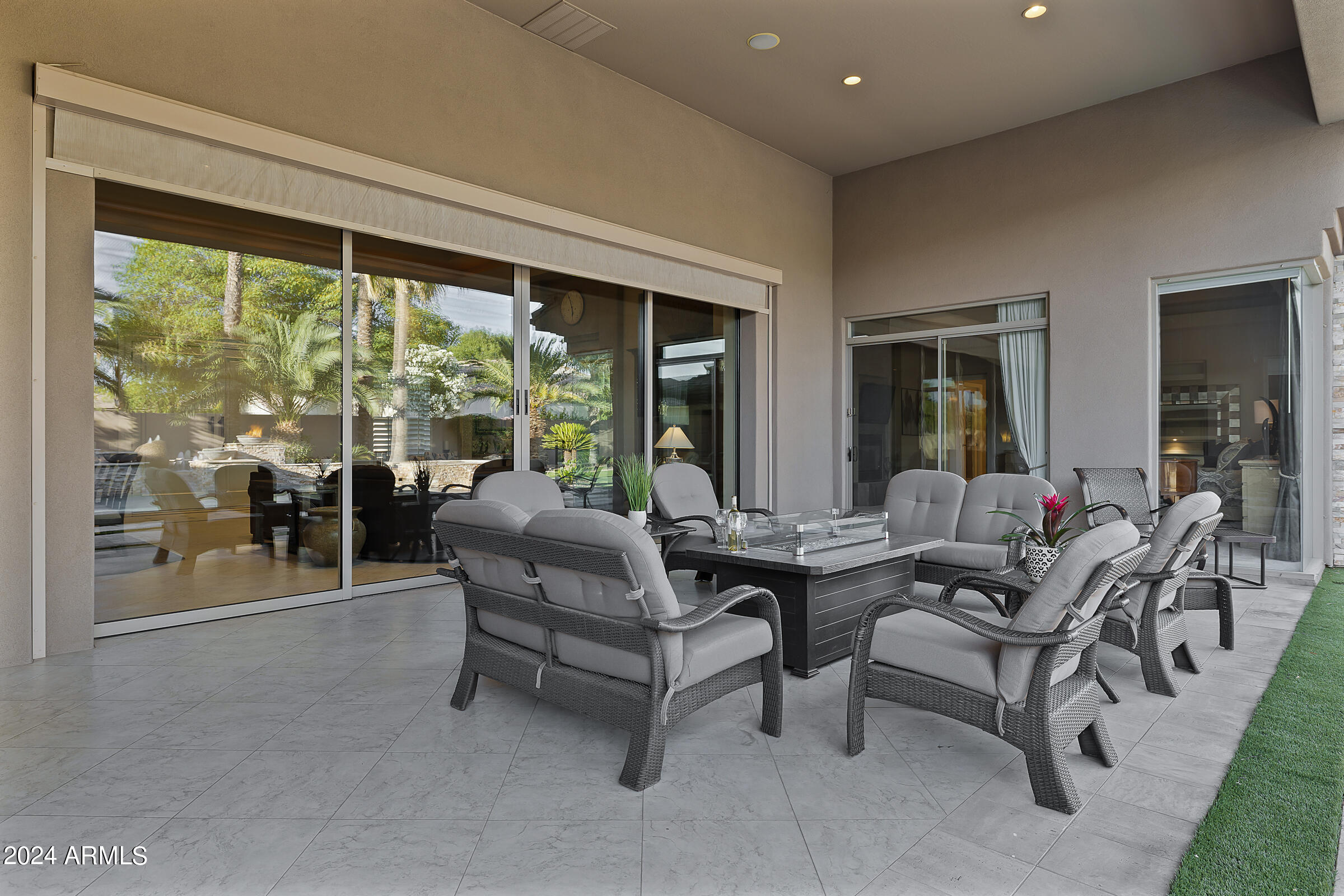 103 W MACAW Drive