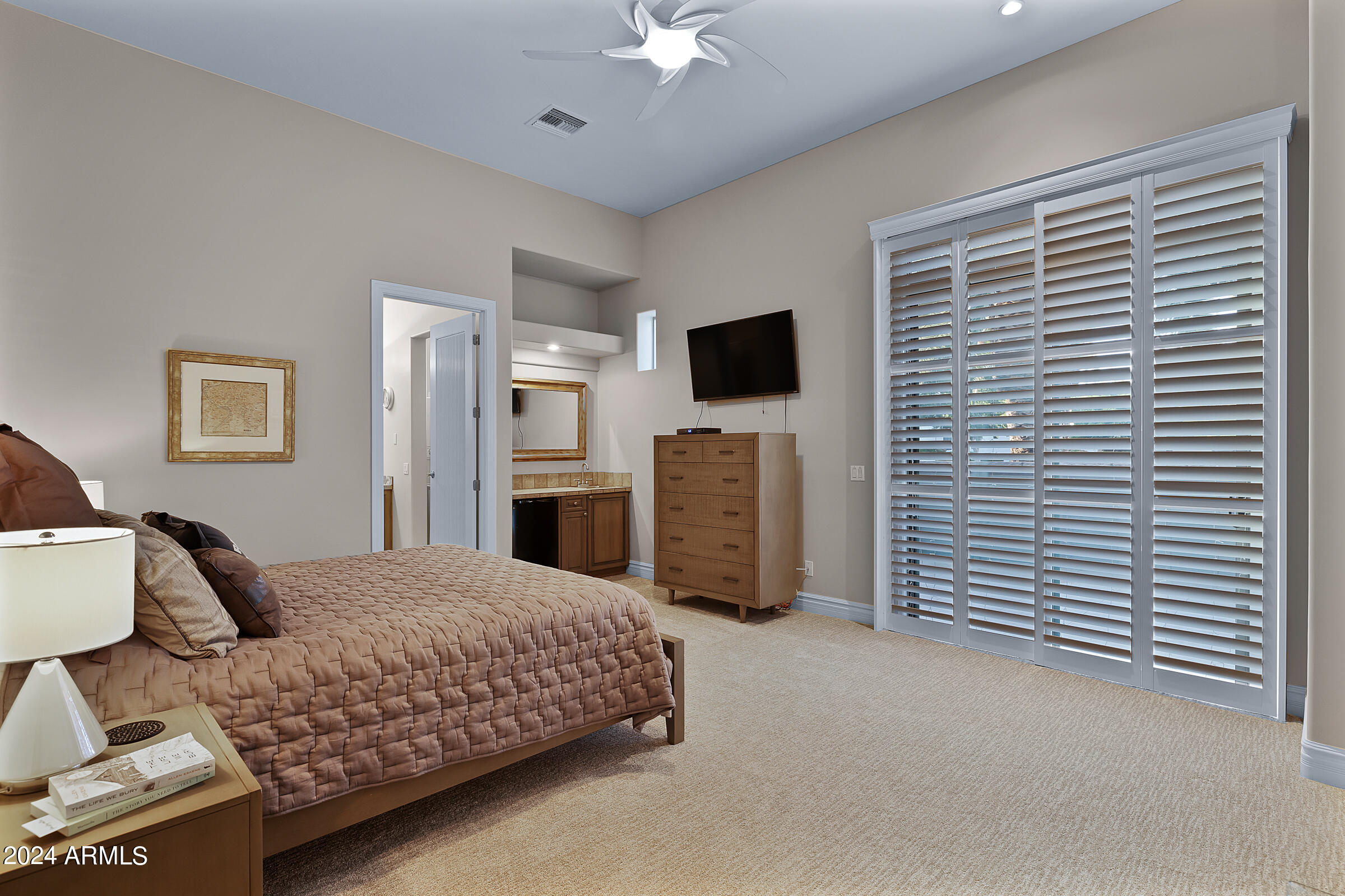 103 W MACAW Drive