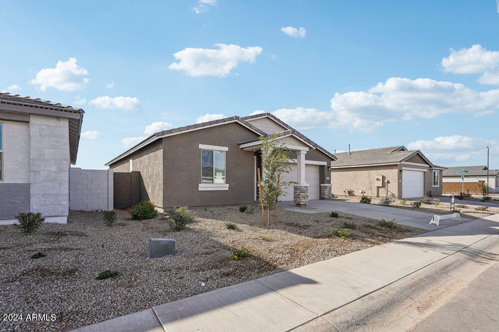 4183 E BROOK LYNN Place