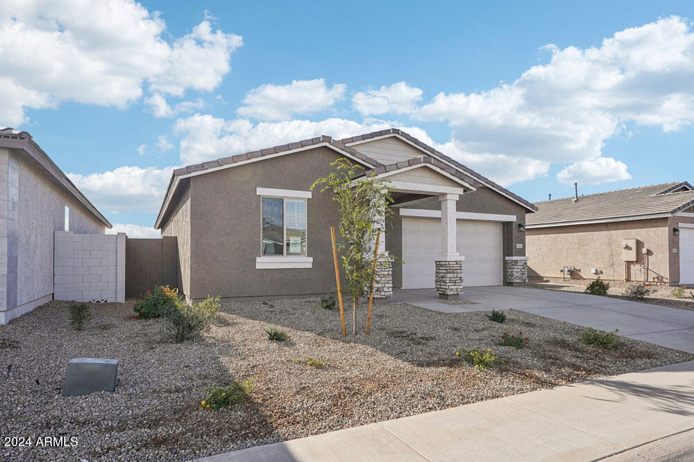 4183 E BROOK LYNN Place