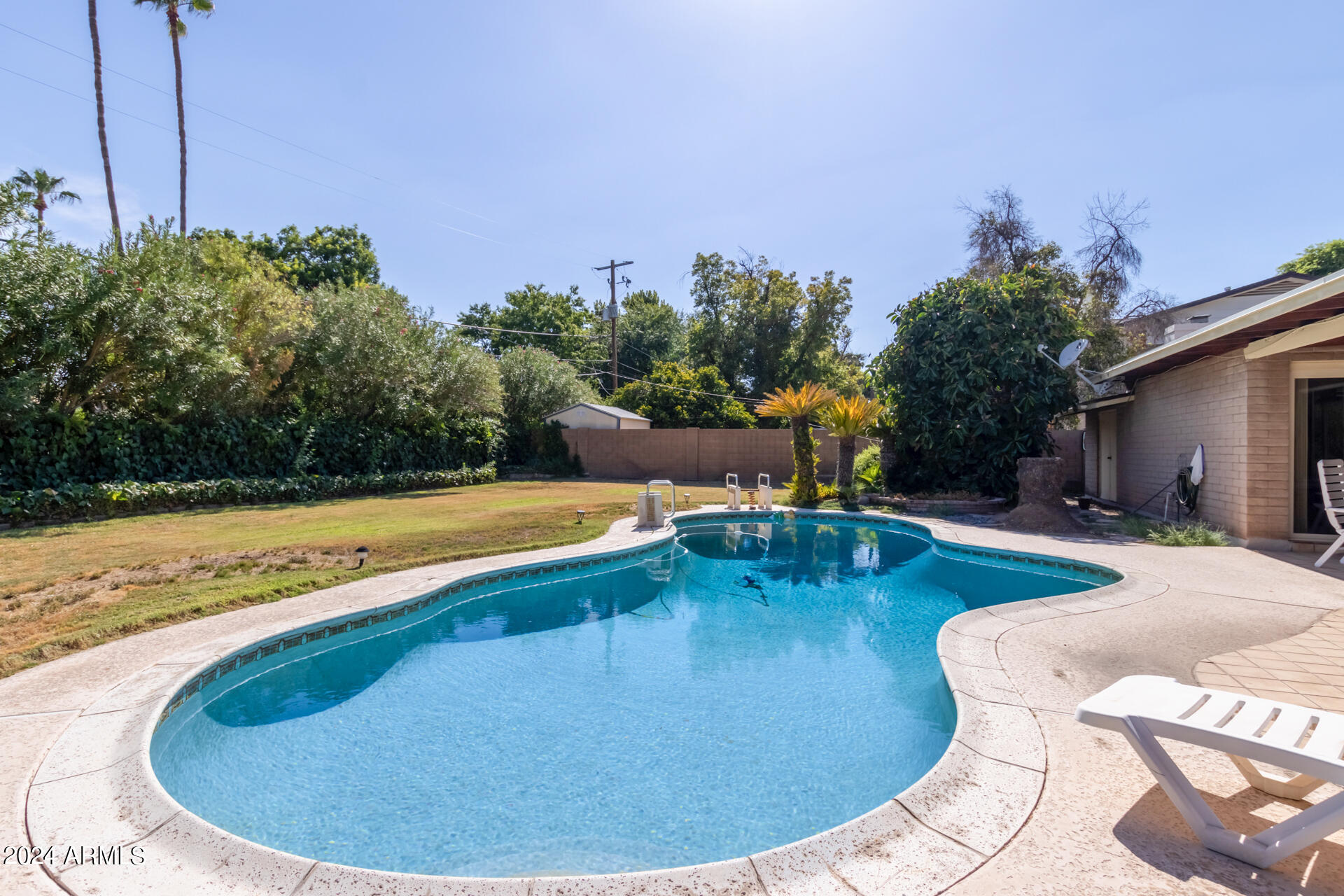 717 W EL CAMINO Drive