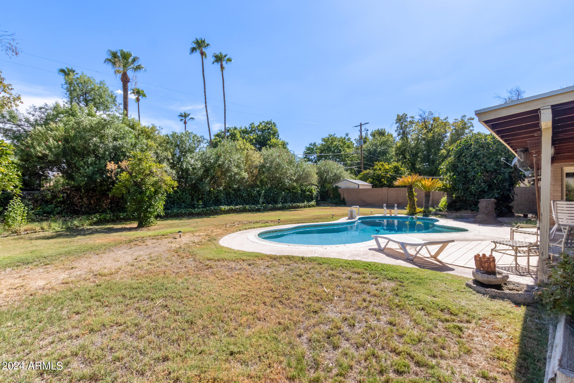 717 W EL CAMINO Drive