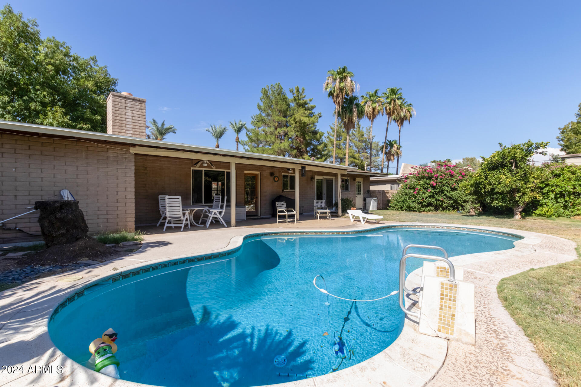 717 W EL CAMINO Drive
