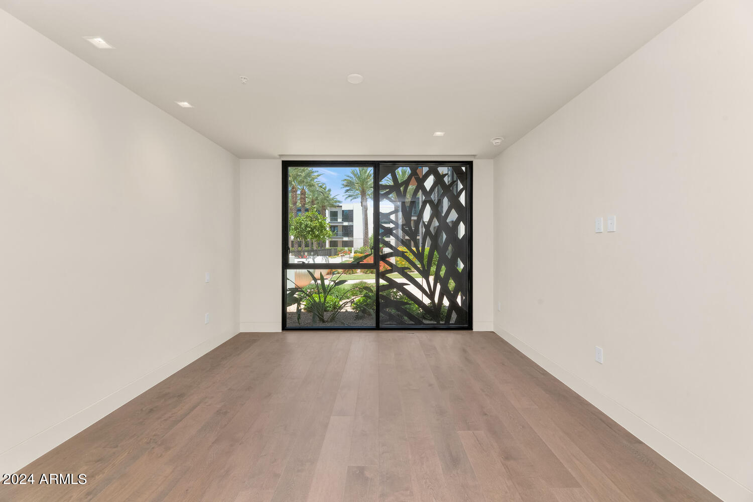6587 N PALMERAIE Boulevard 1043