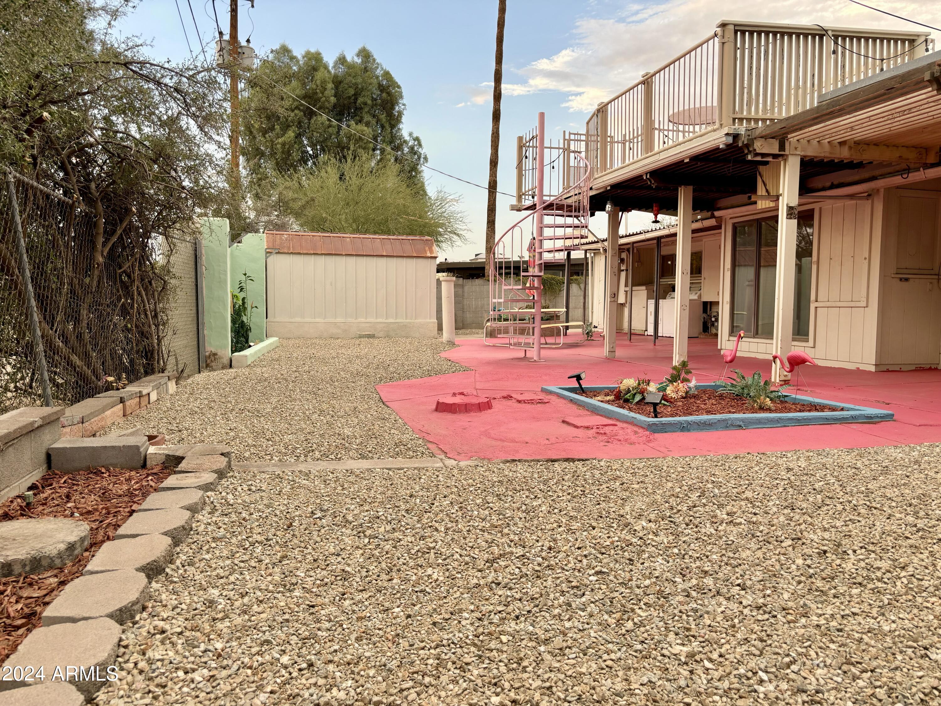 8026 N 10TH Street
