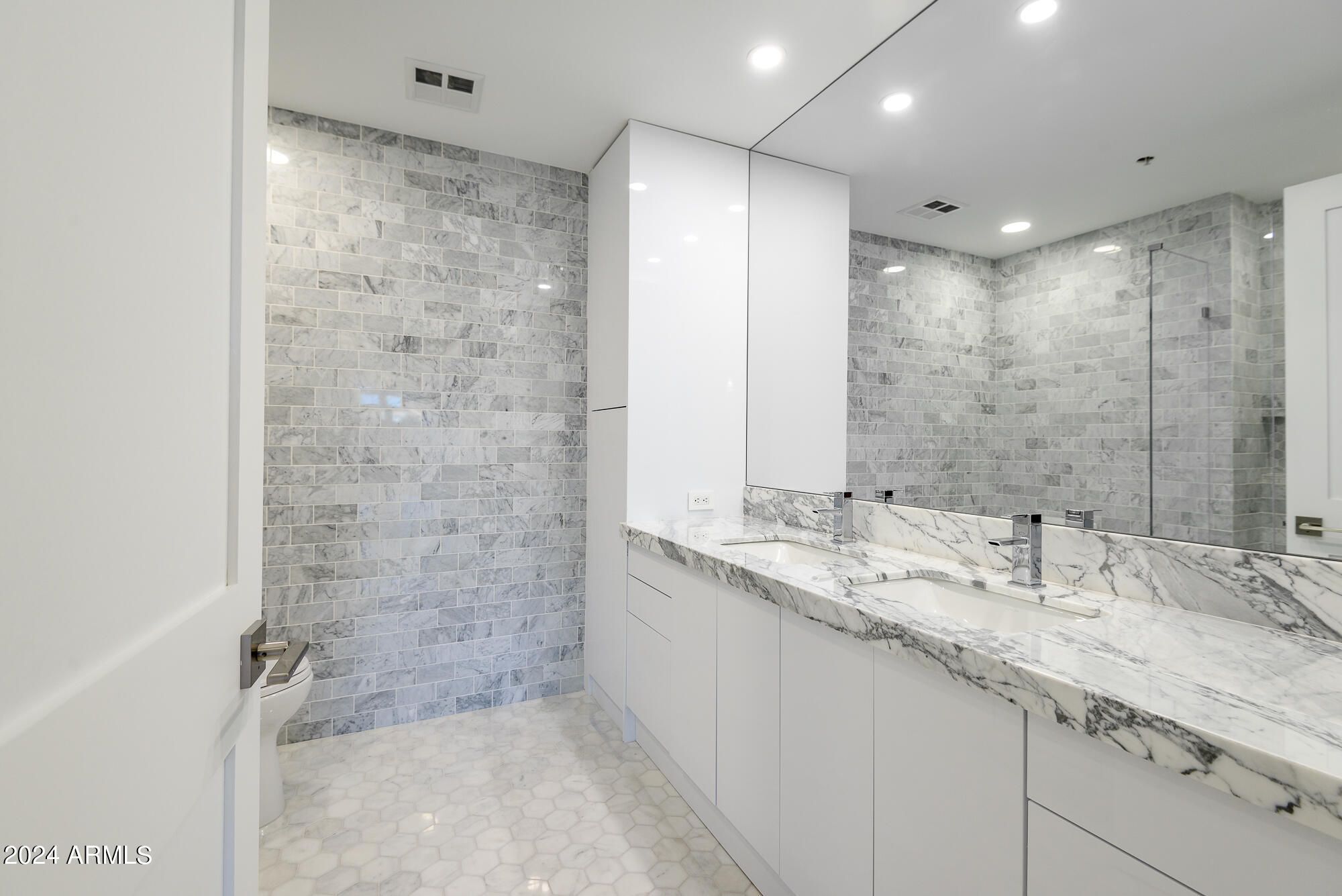 7117 E RANCHO VISTA Drive, 6007