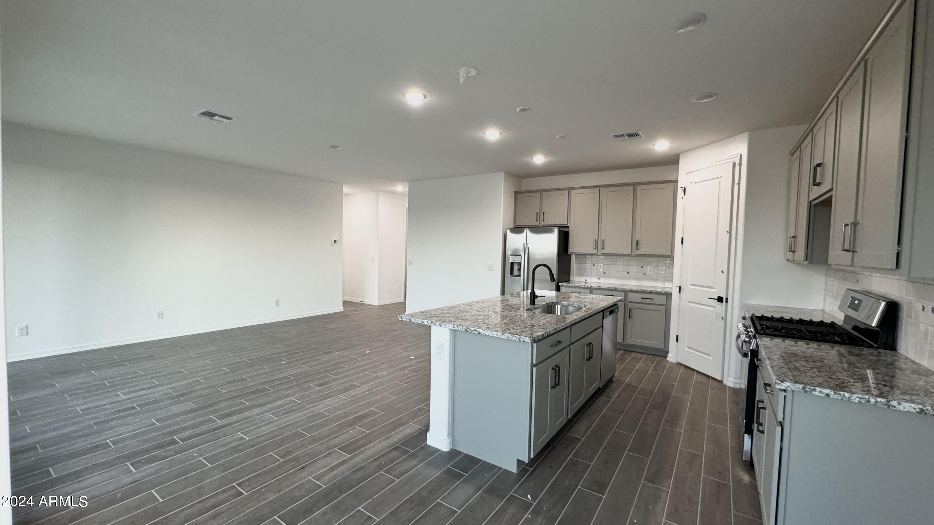 22892 E LORDS Way