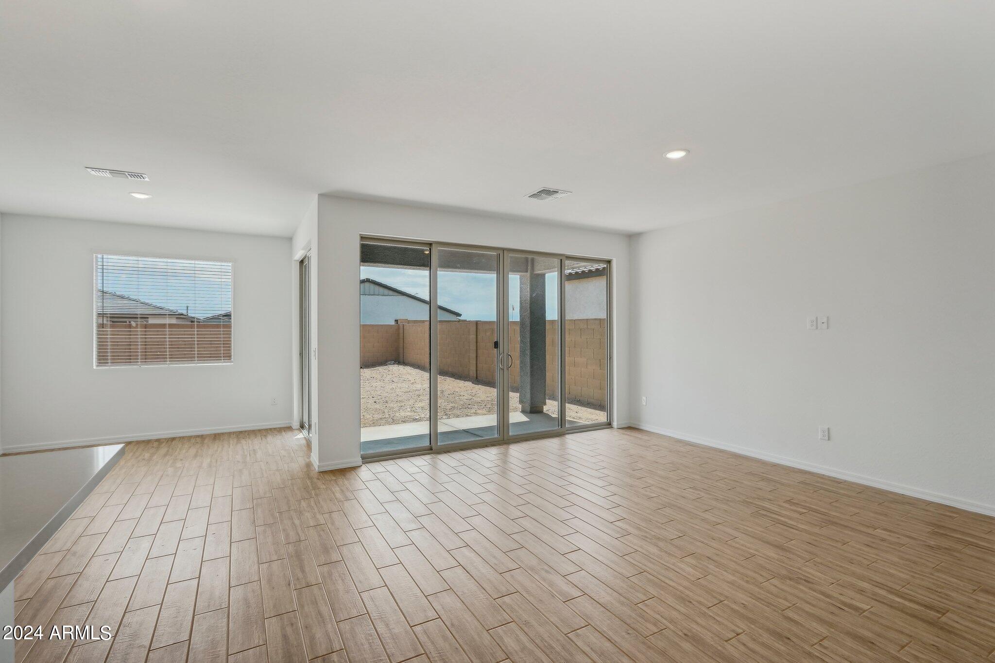 7677 W AVENIDA DEL REY